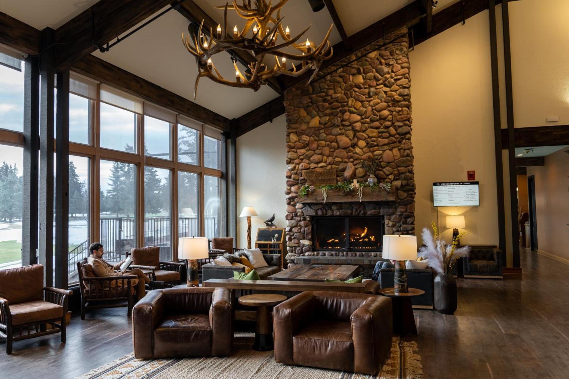 Grouse Mountain Lodge photo 32