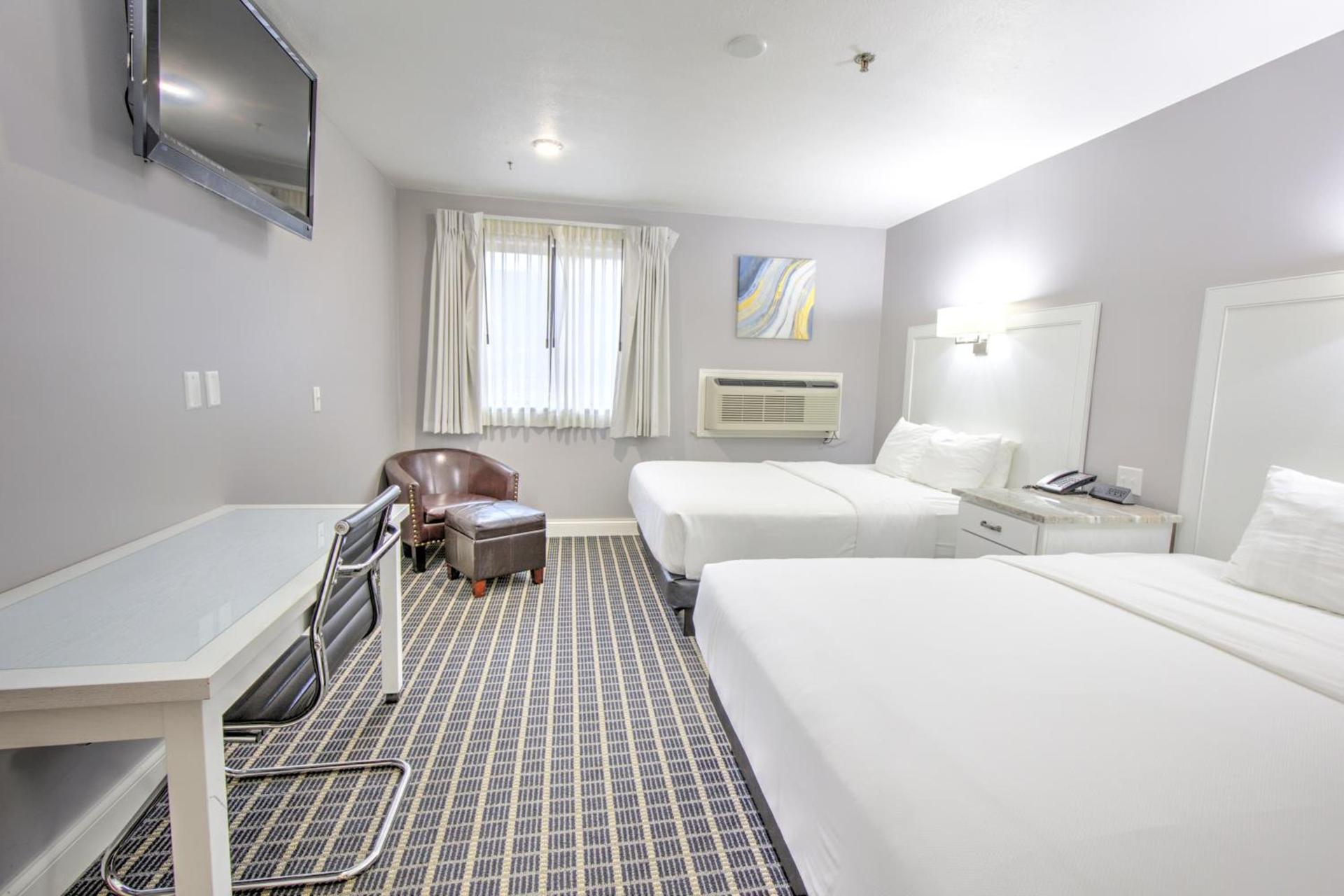 Berlin Resort photo 42