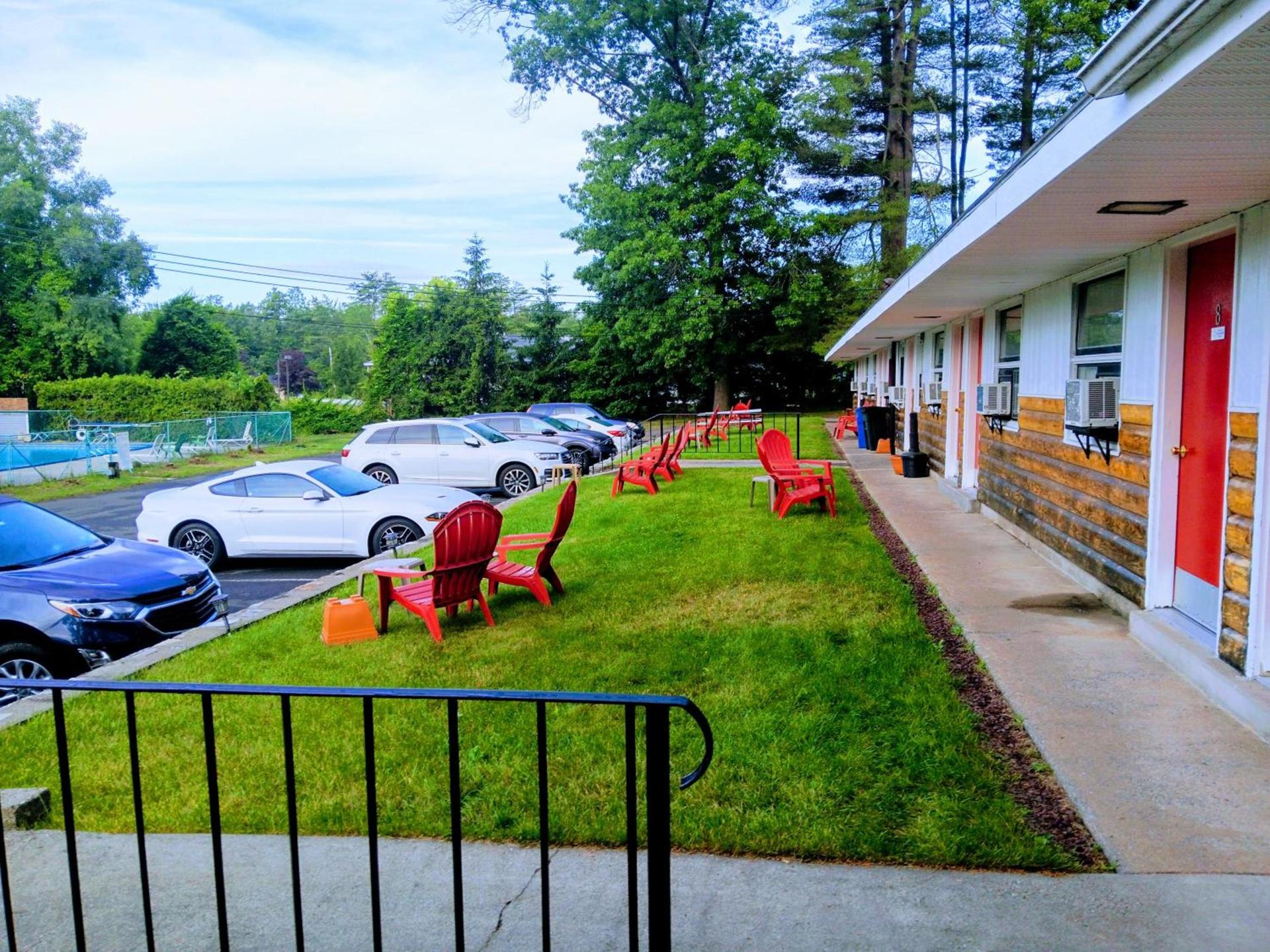 Robin Hood Motel photo 14