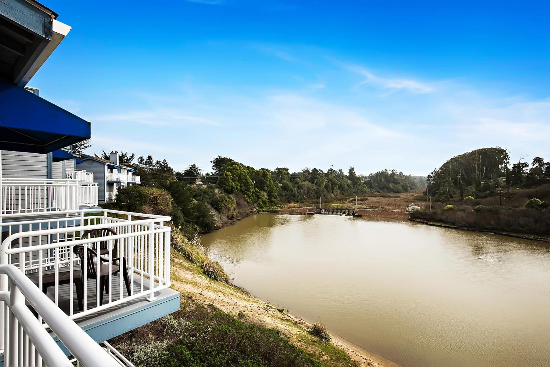Beach House Inn photo 40