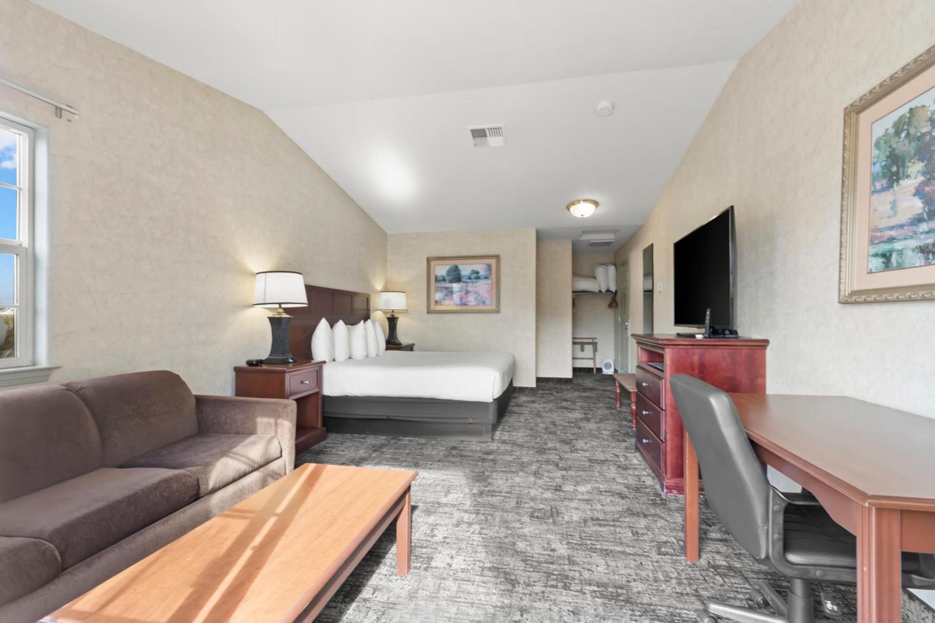 Beach House Inn photo 43