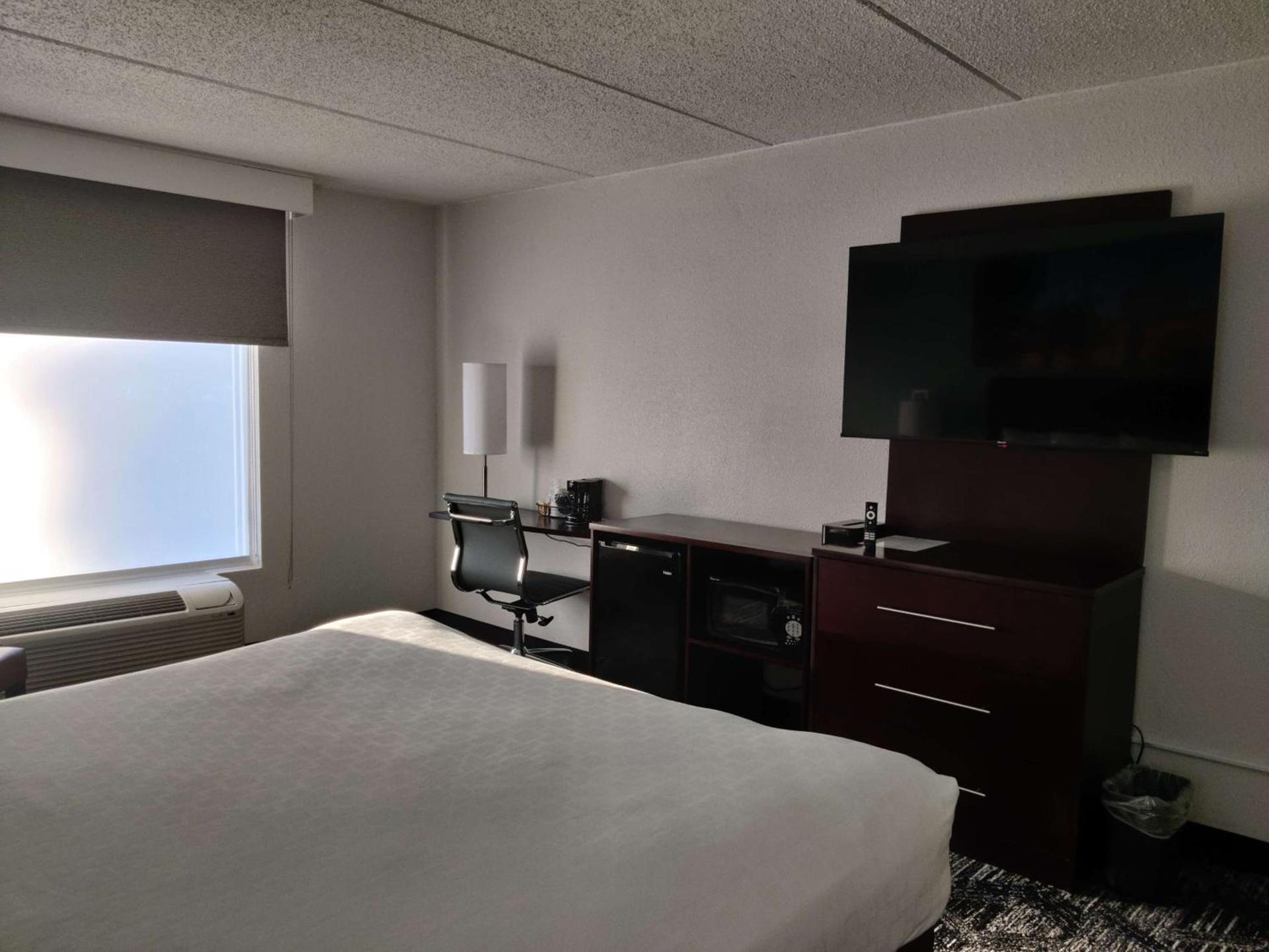 Best Western Atlanta Cumberland Galleria Hotel photo 19