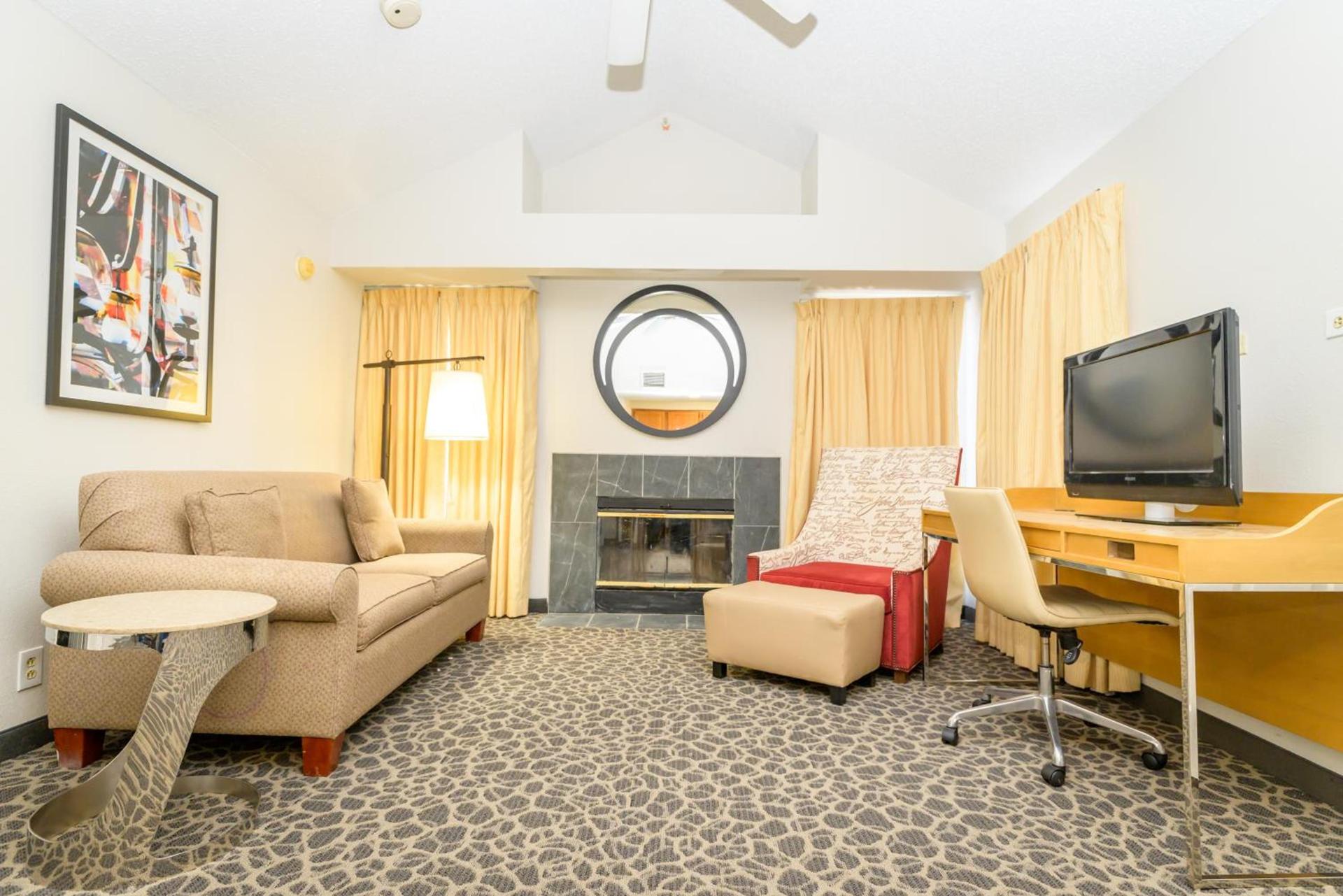 Philadelphia Suites at Airport - An Extended Stay Hotel photo 18