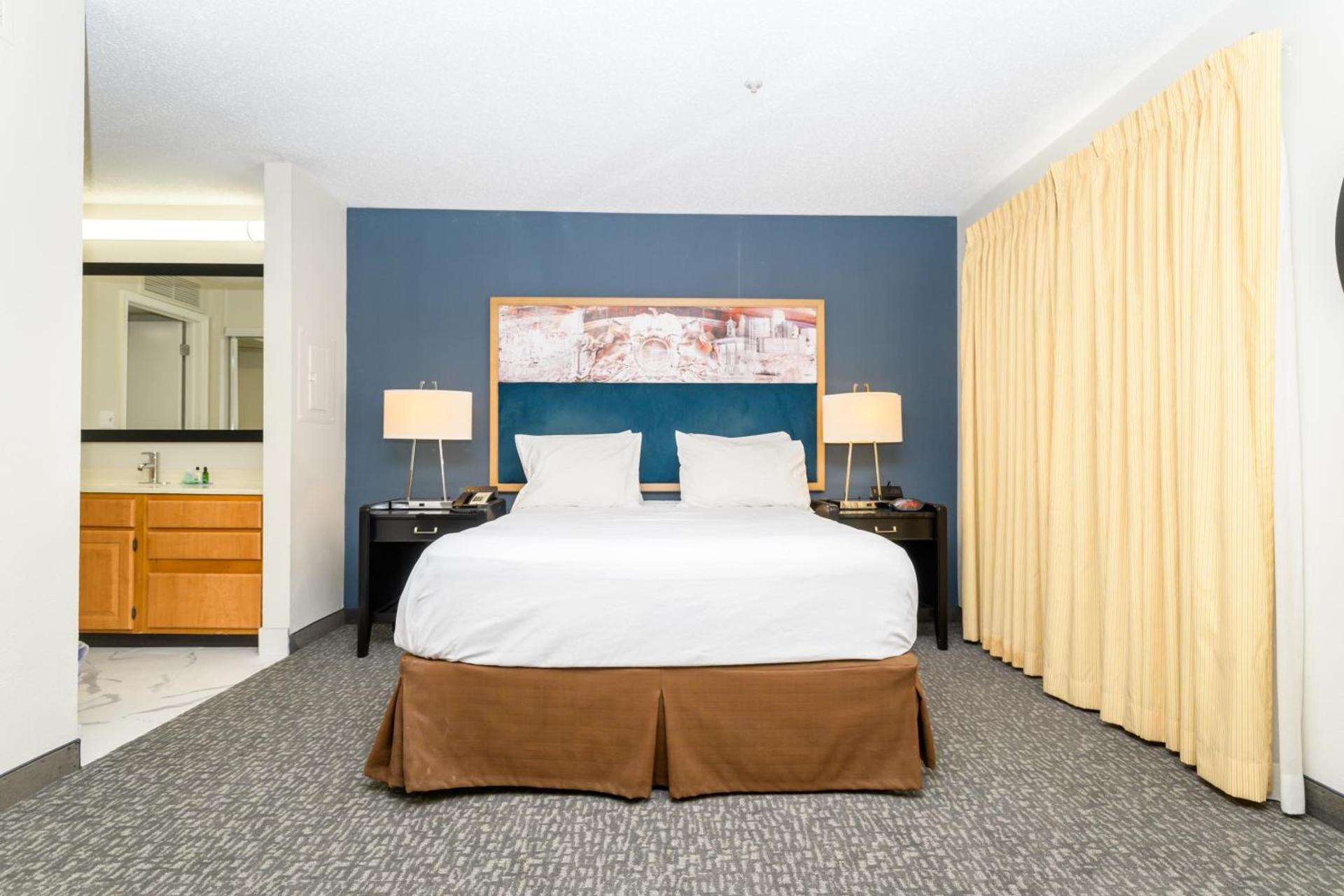Philadelphia Suites at Airport - An Extended Stay Hotel photo 20