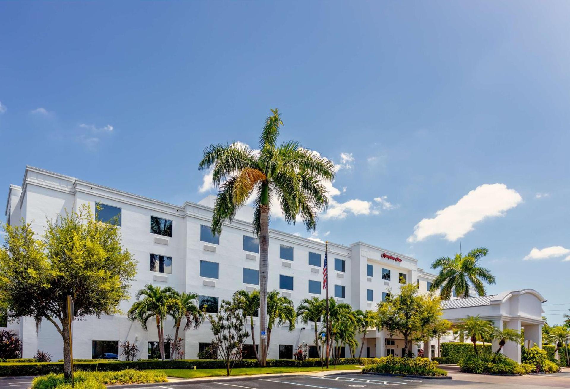 Hampton Inn West Palm Beach-Lake Worth-Turnpike — hotel in Lake Worth