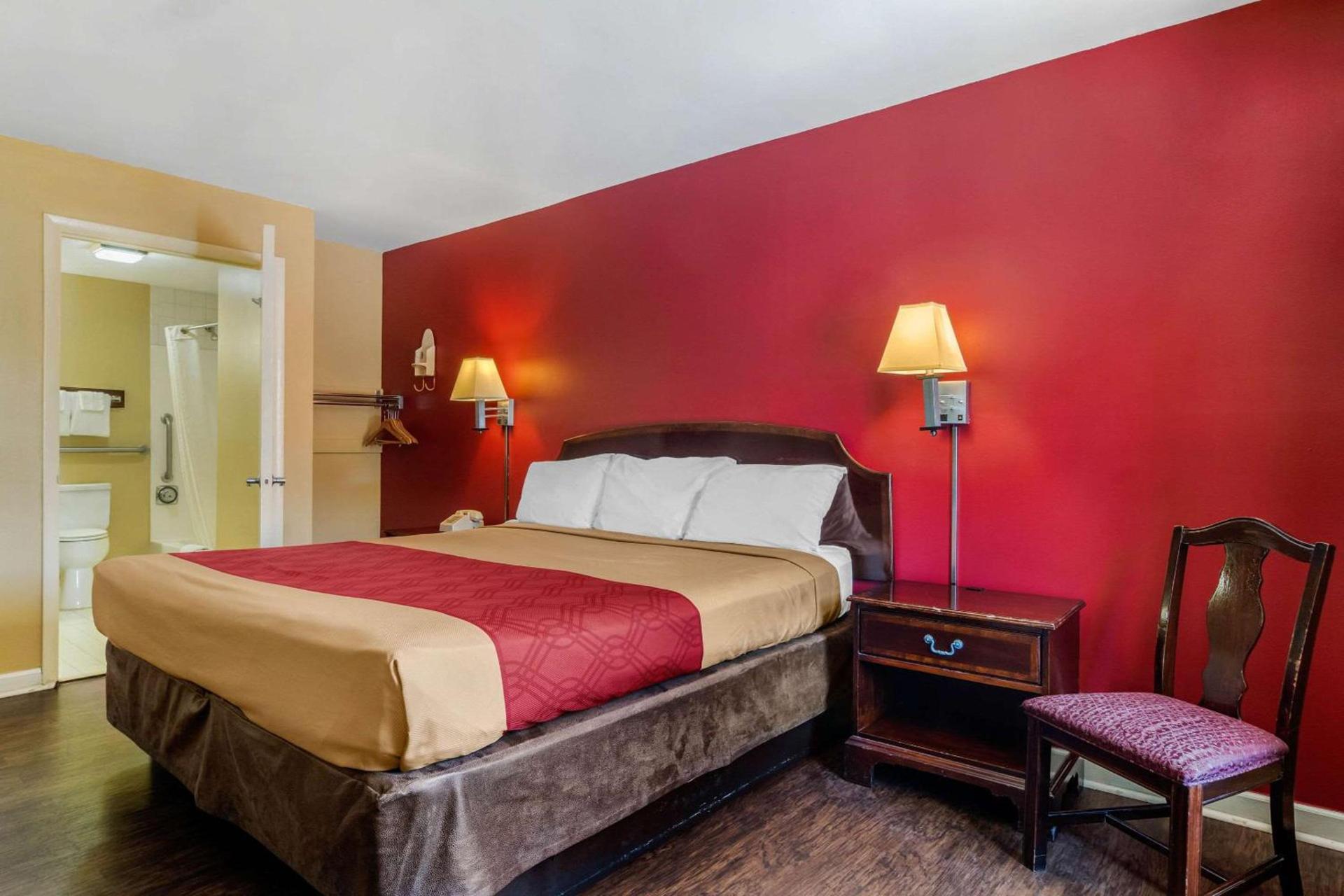 Econo Lodge Union City - Atlanta South photo 7