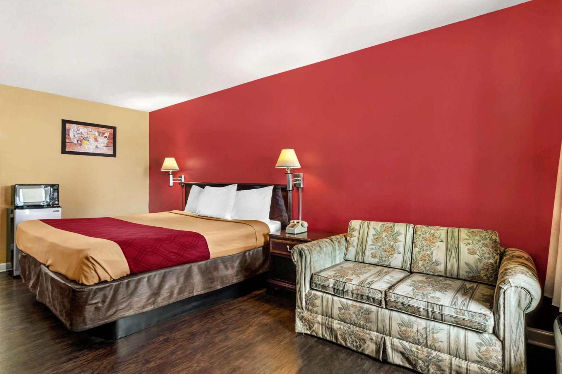 Econo Lodge Union City - Atlanta South photo 15