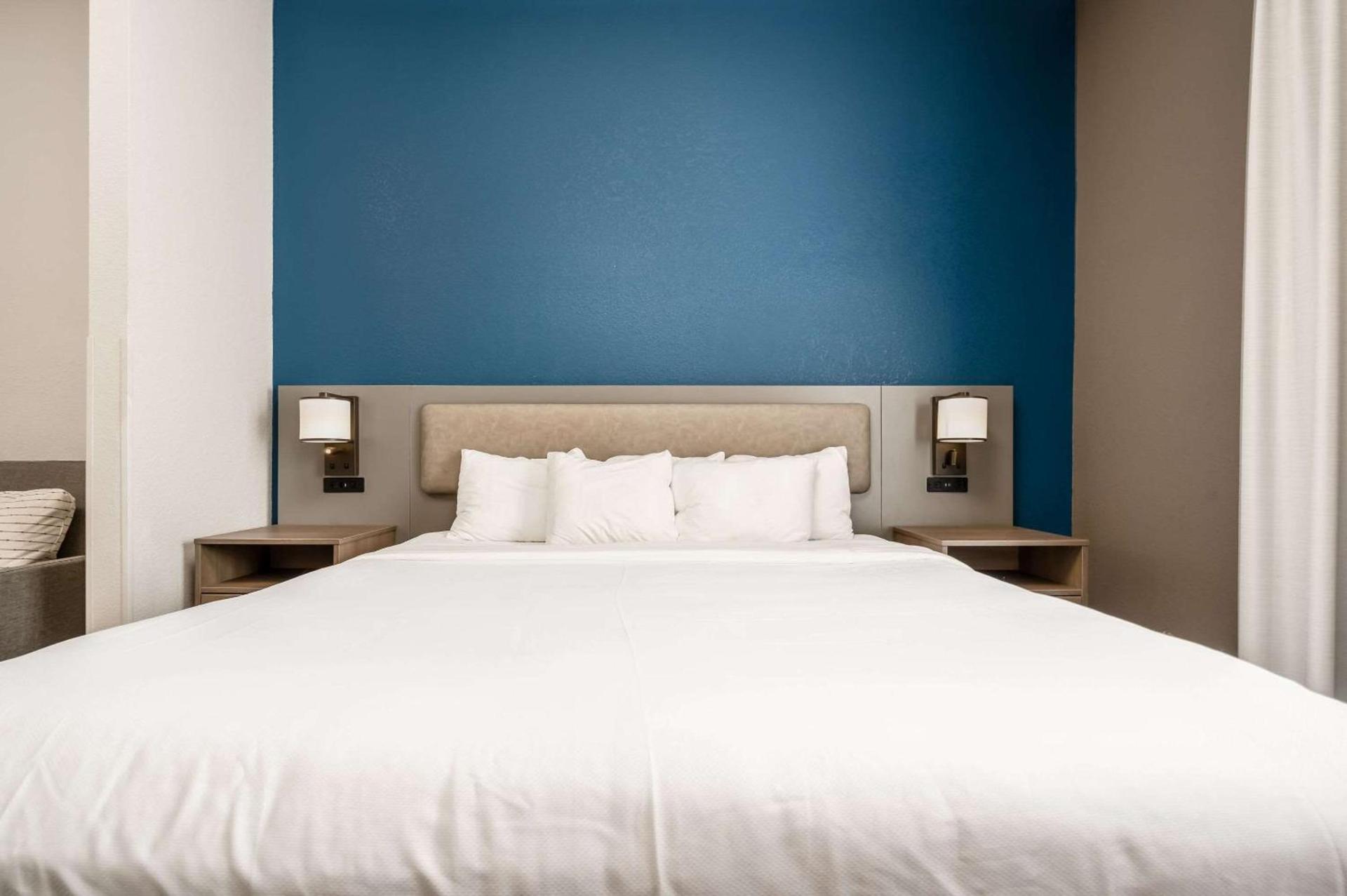 Comfort Suites Columbia Northeast - Fort Jackson photo 21