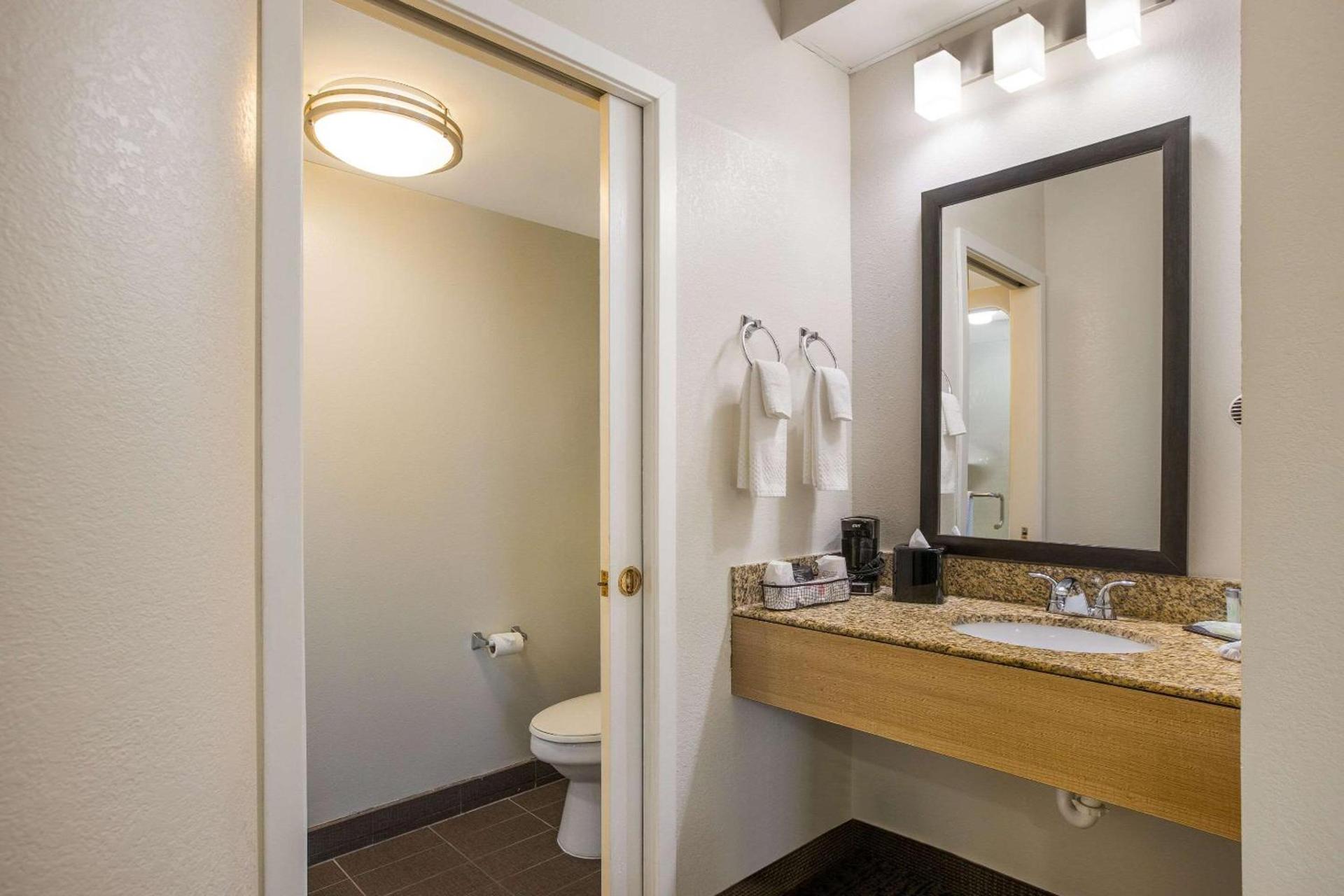 Clarion Pointe Sevierville-Pigeon Forge photo 30