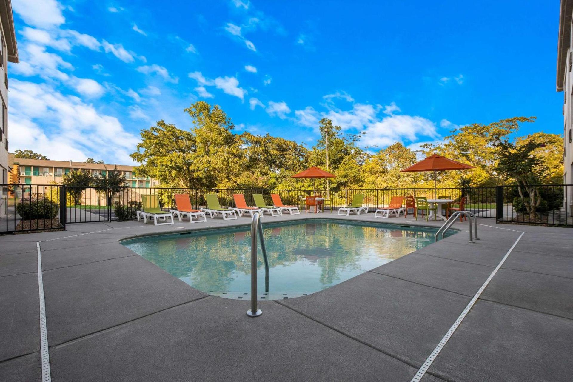 Clarion Pointe Sevierville-Pigeon Forge photo 34
