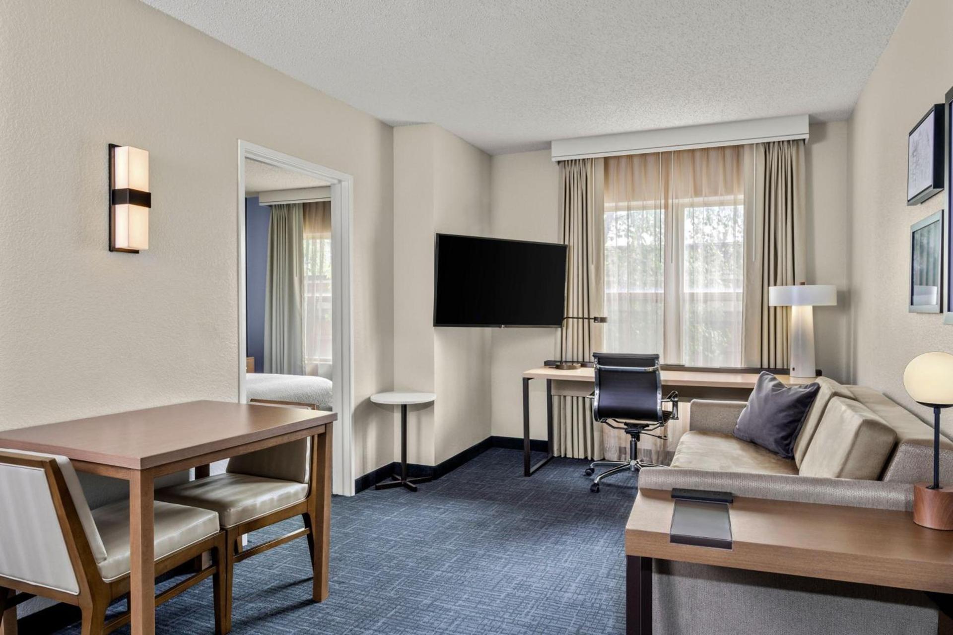 Residence Inn by Marriott Chicago Naperville/Warrenville photo 7
