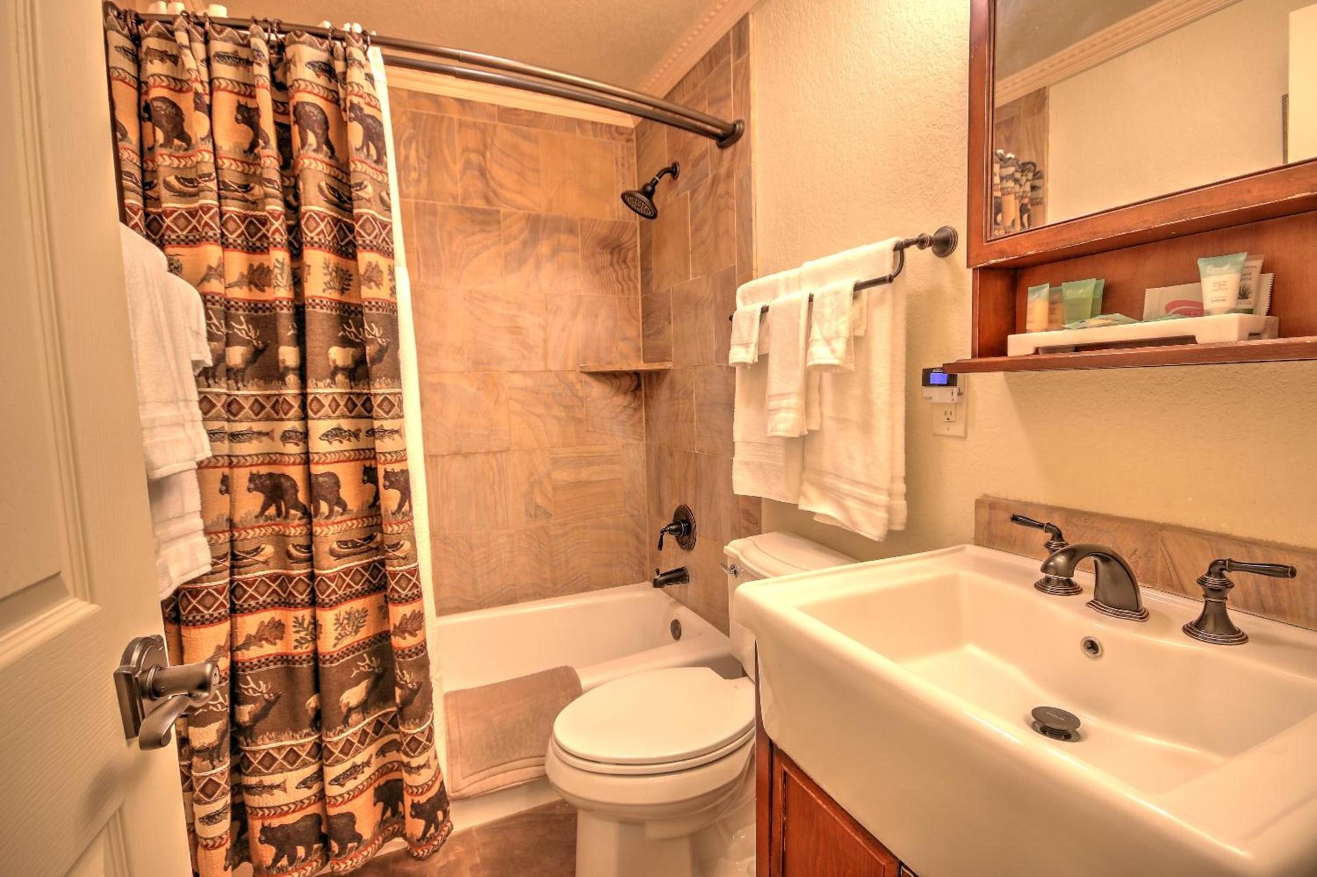 Yellowstone Gateway Inn photo 77