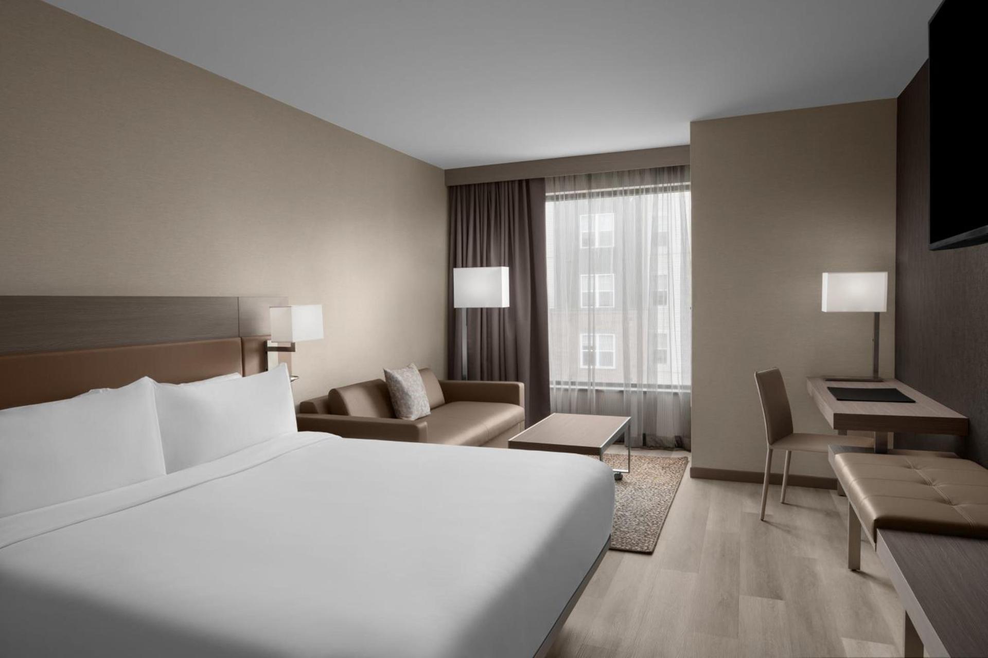 AC Hotel by Marriott Lansing University Area photo 34