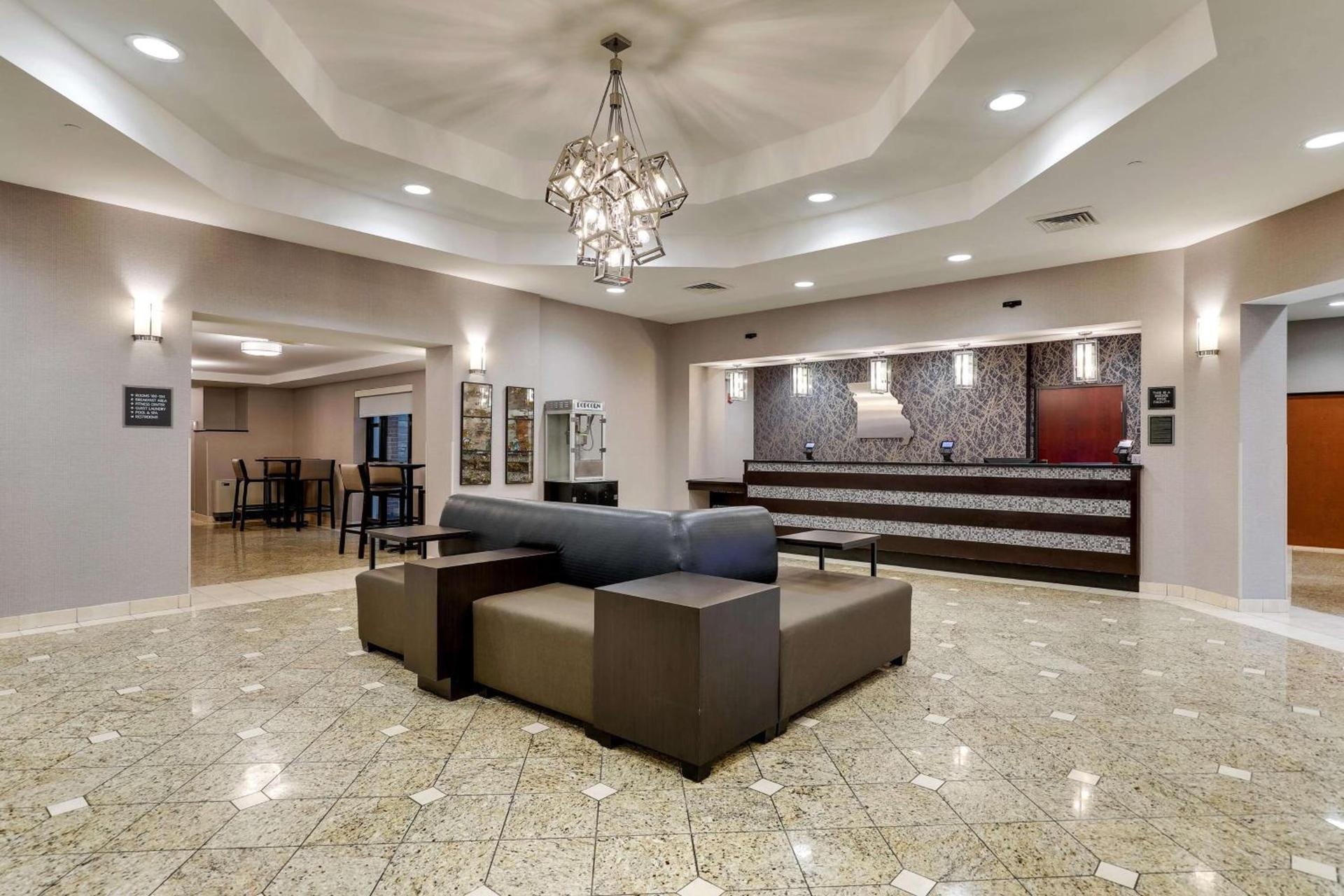 Drury Inn & Suites St Joseph photo 4