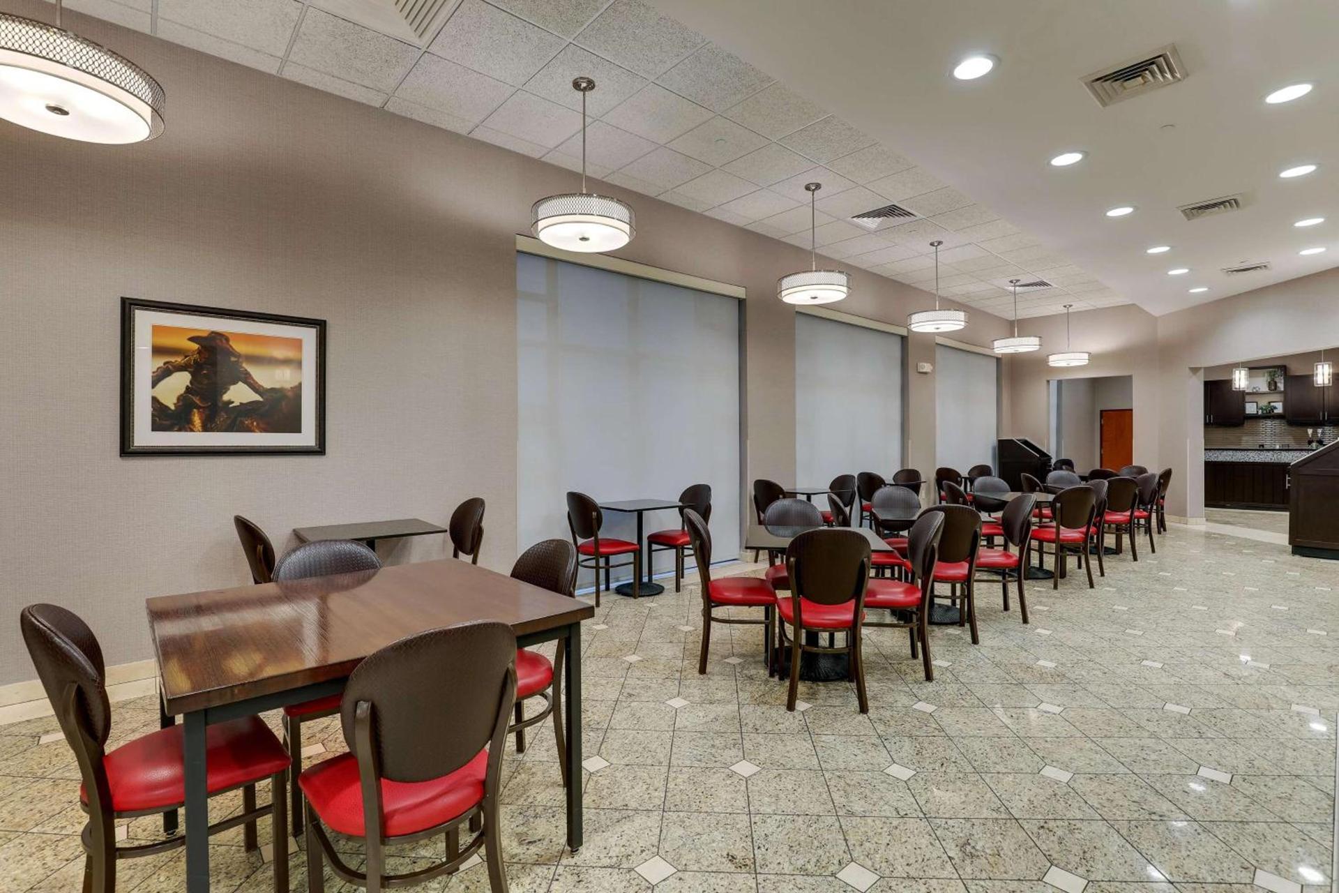 Drury Inn & Suites St Joseph photo 9