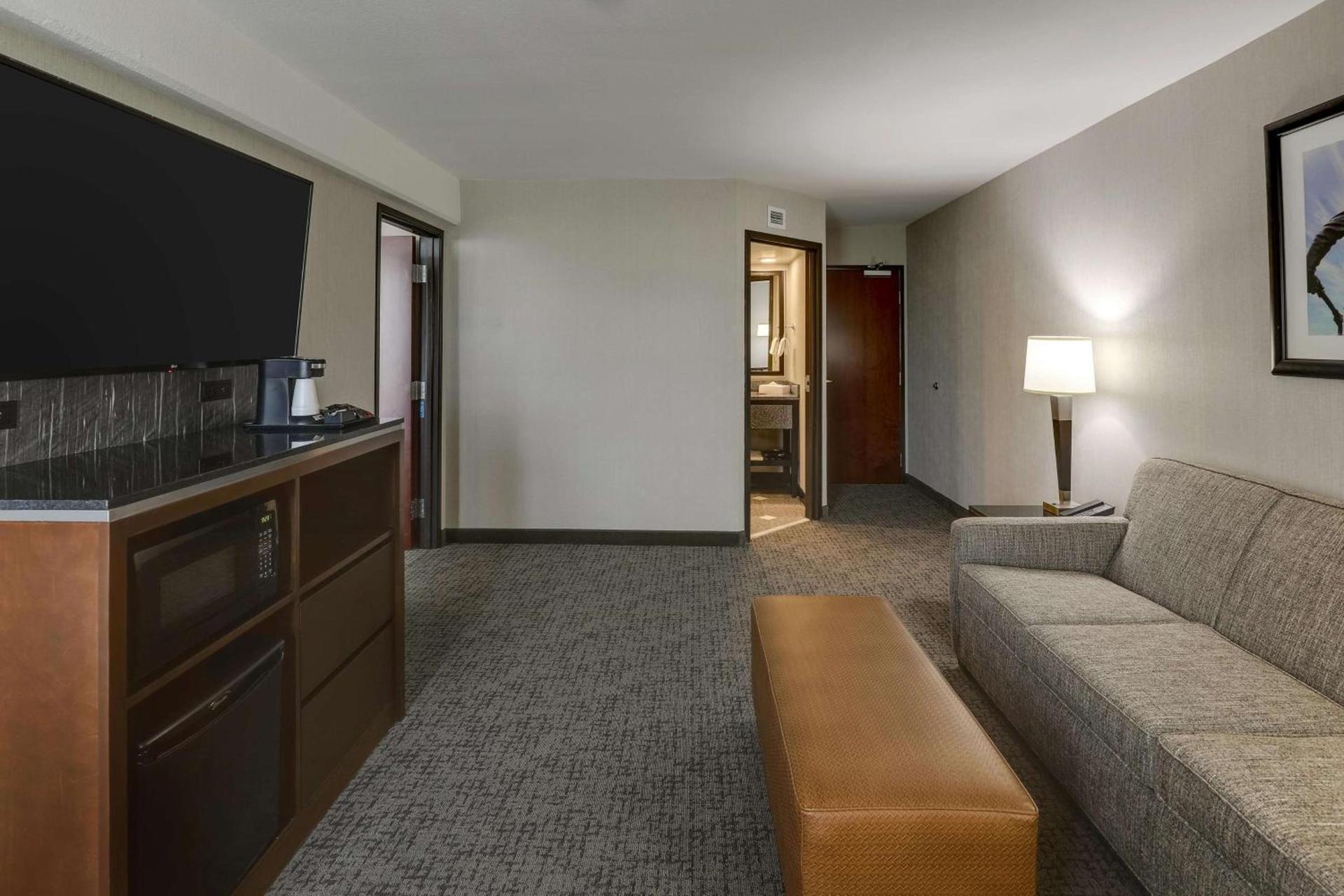 Drury Inn & Suites St Joseph photo 13