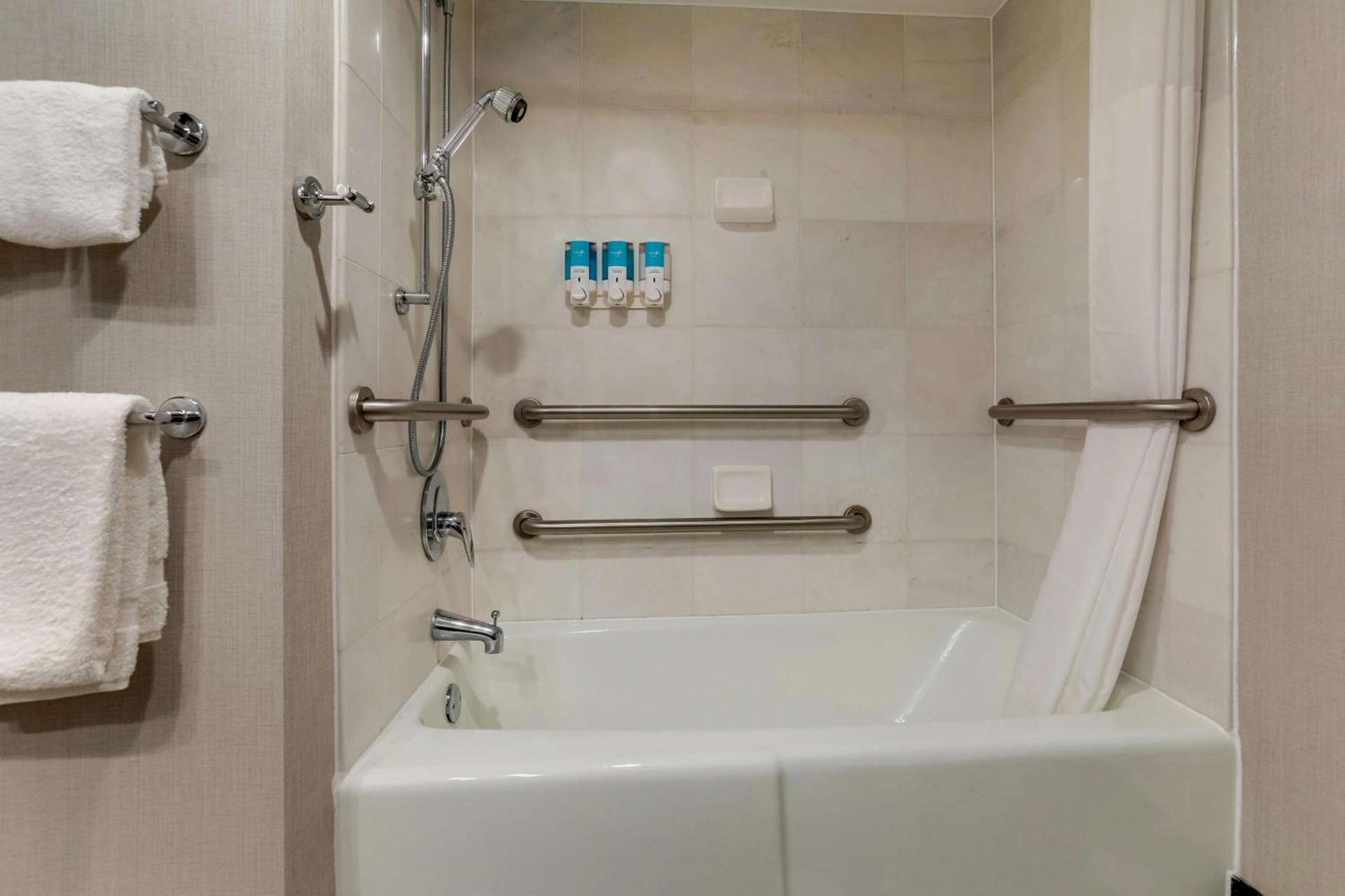 Drury Inn & Suites St Joseph photo 26