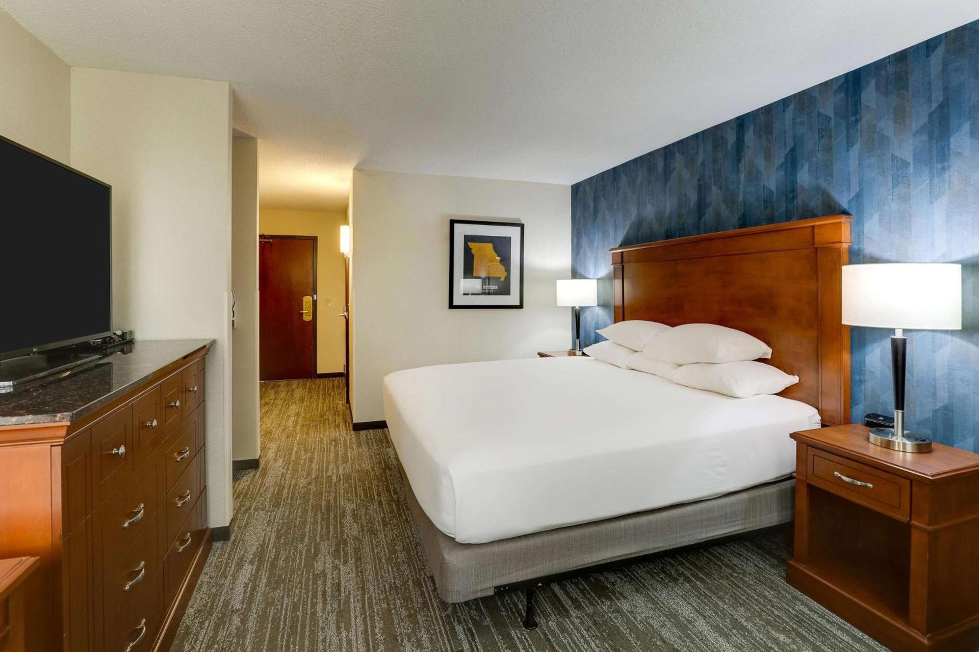Drury Inn & Suites St. Louis St. Peters photo 19