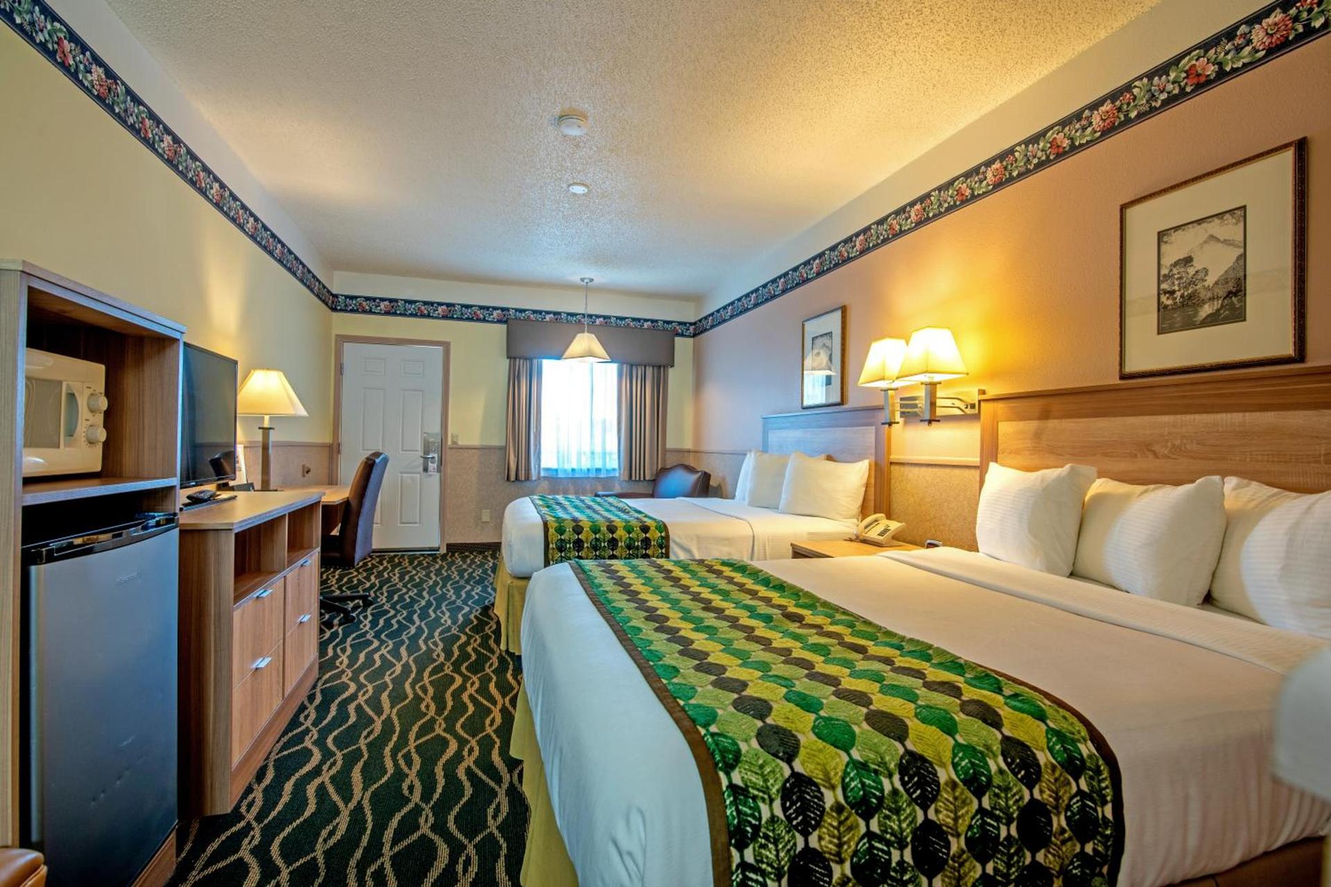 Silver Spruce Inn photo 16