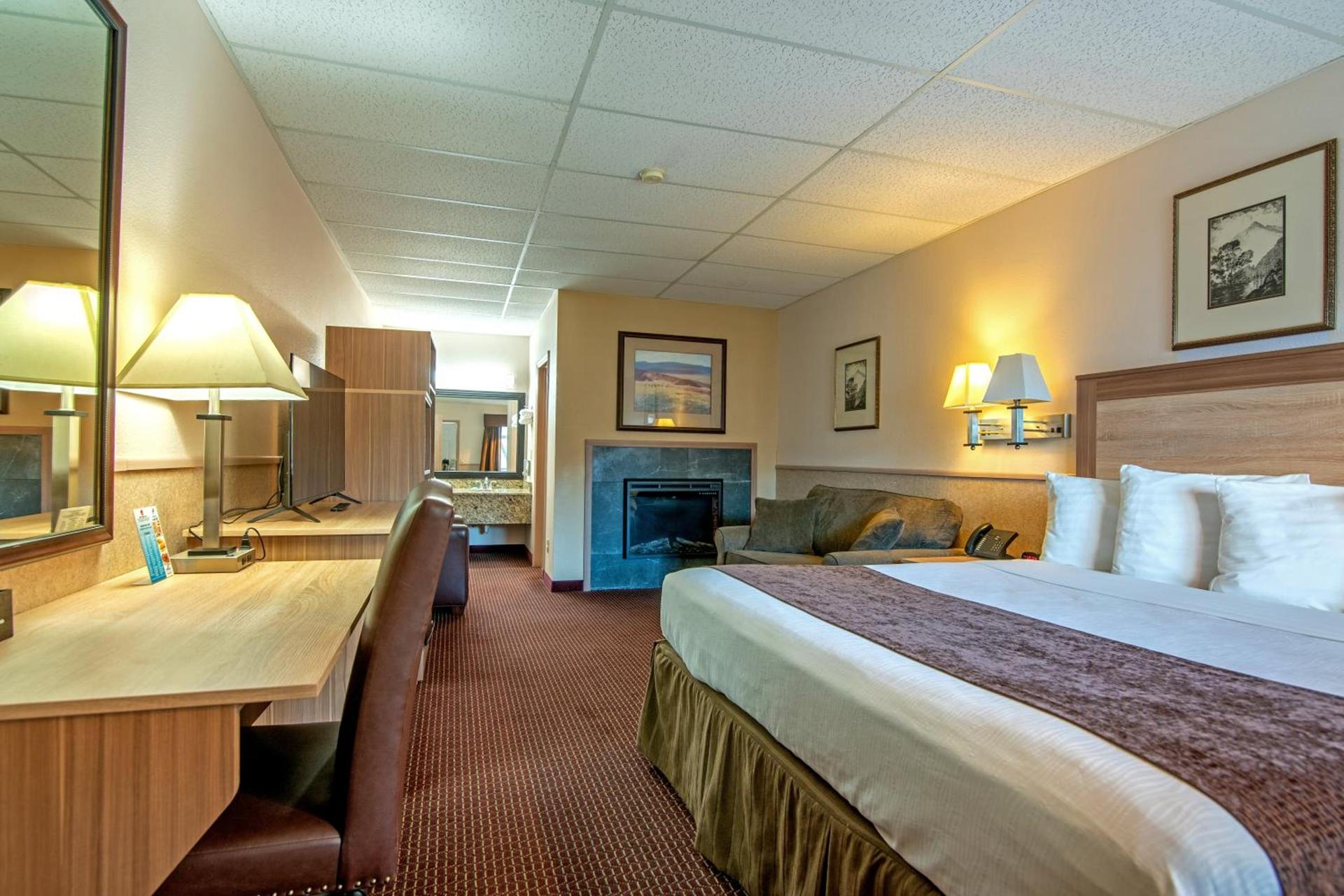 Silver Spruce Inn photo 28