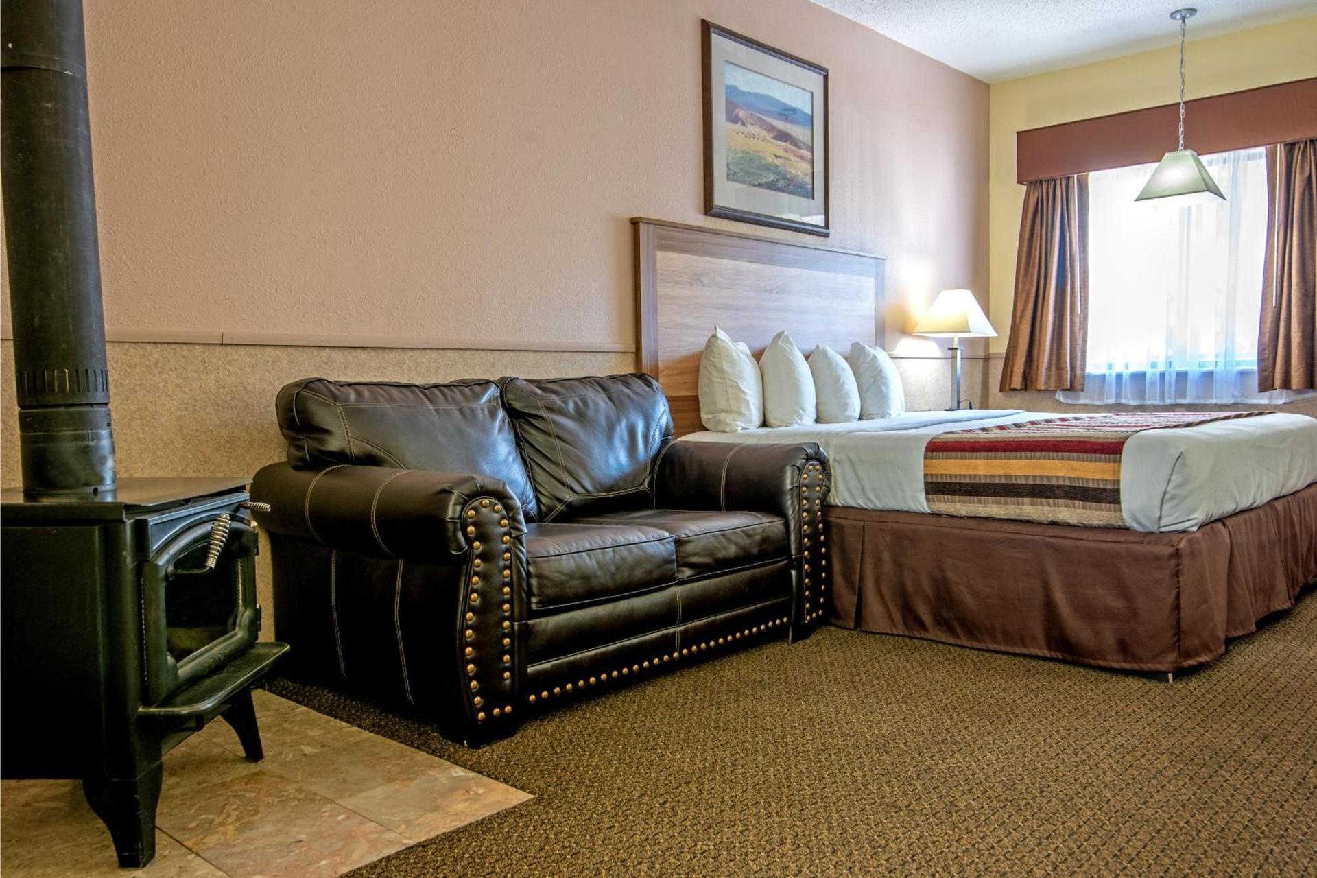 Silver Spruce Inn photo 29