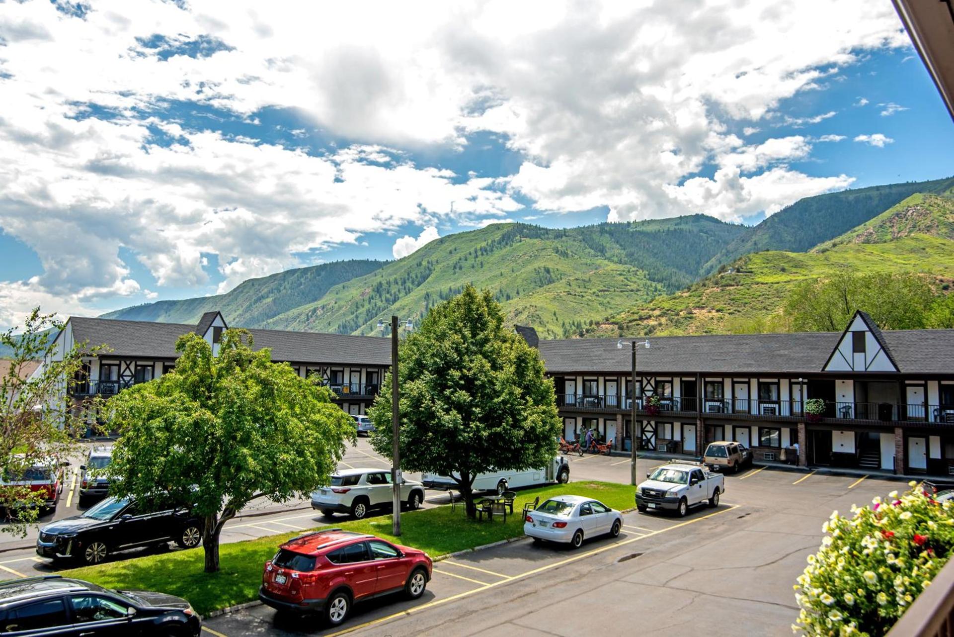 Silver Spruce Inn photo 43