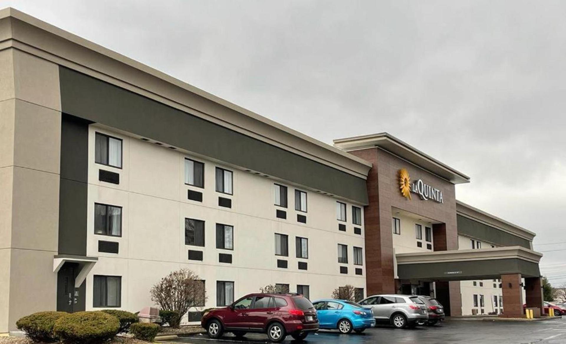 La Quinta Inn by Wyndham Indianapolis Airport Executive Dr photo 44