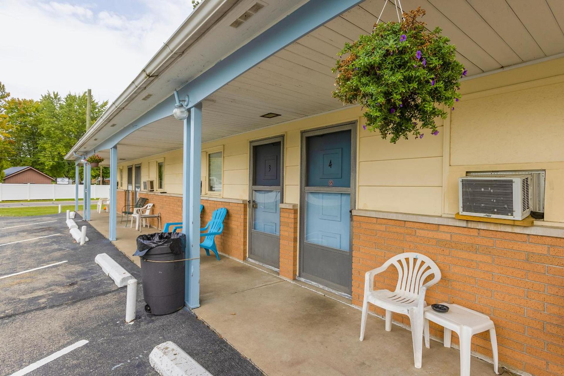 Parkside Motel by OYO Meadville Conneaut Lake photo 6