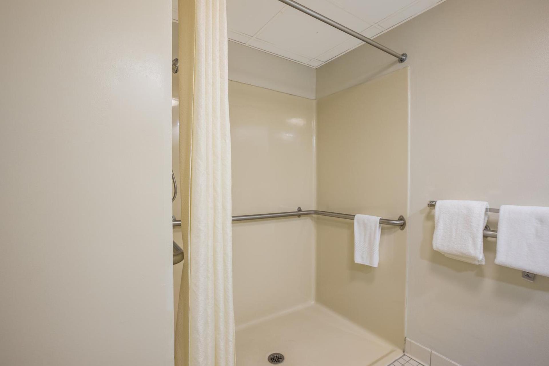 Clarion Pointe Sevierville-Pigeon Forge photo 49