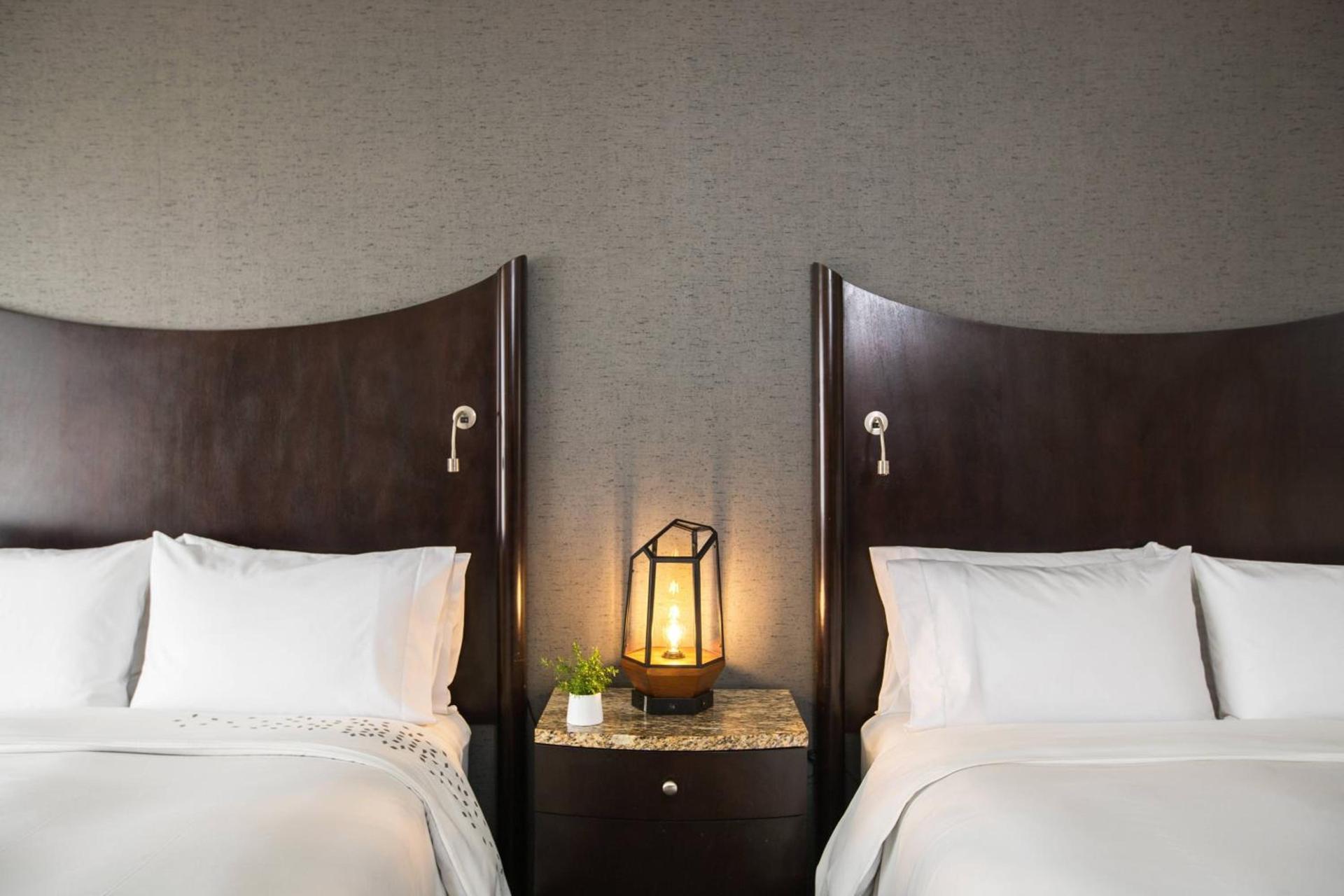 Renaissance Raleigh North Hills Hotel photo 31