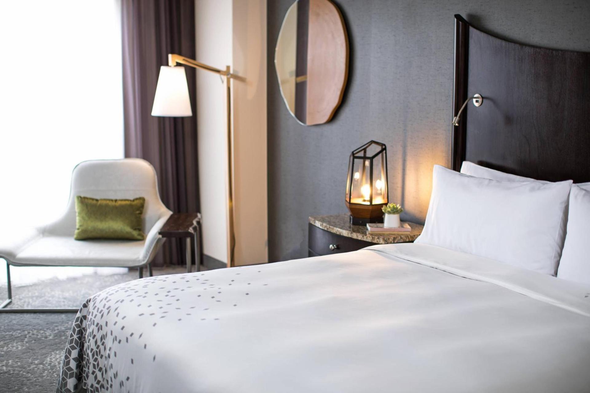 Renaissance Raleigh North Hills Hotel photo 34