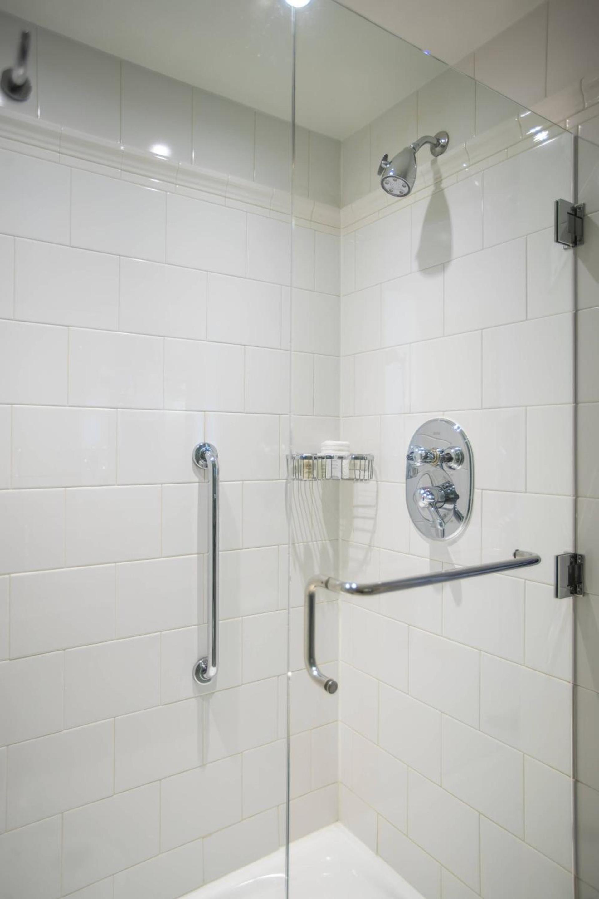 Renaissance Raleigh North Hills Hotel photo 43