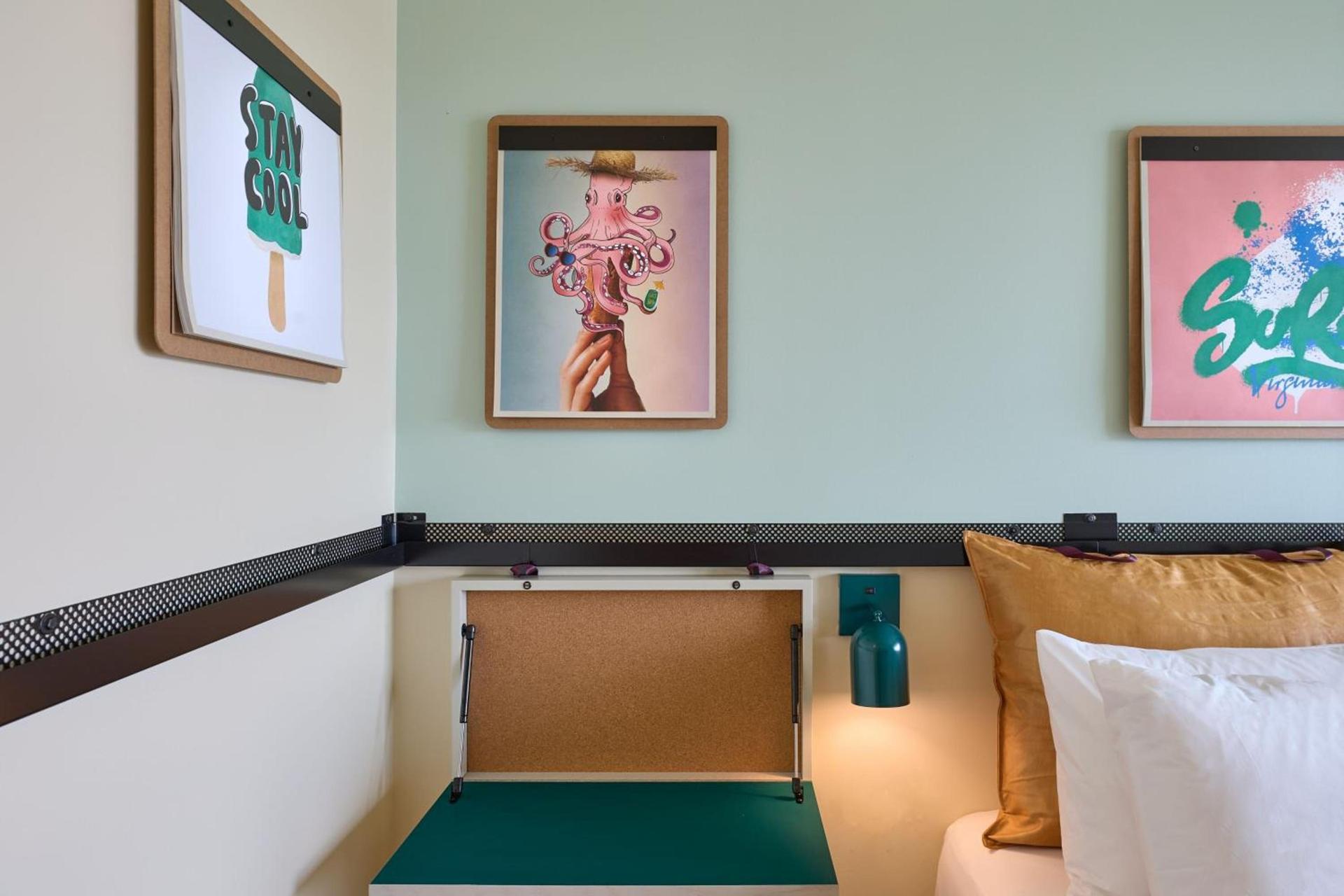 Moxy Virginia Beach Oceanfront photo 42