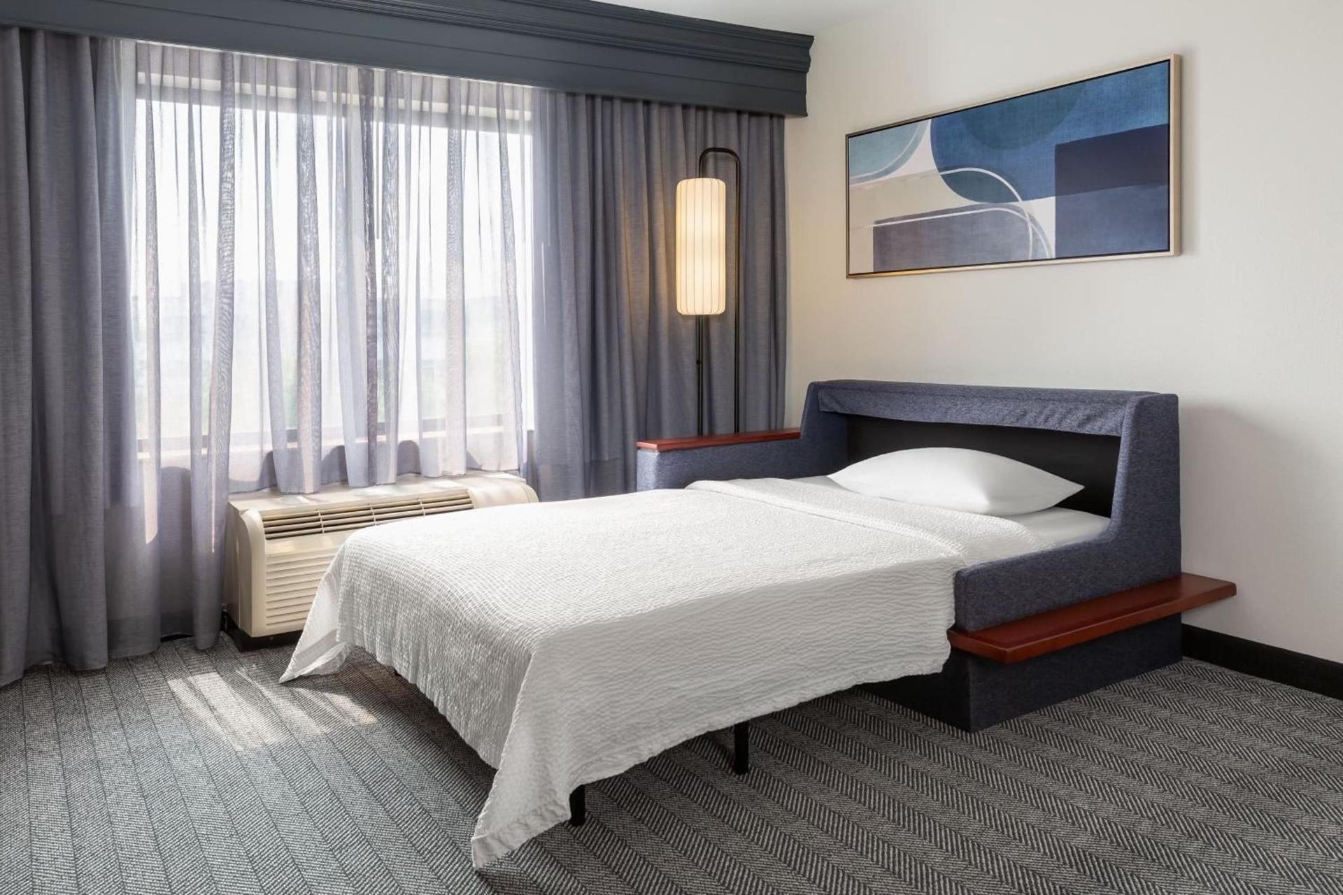Courtyard by Marriott Madison West / Middleton photo 15