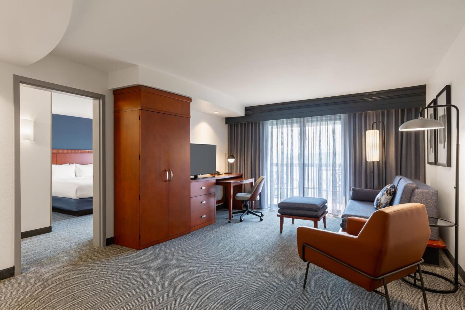 Courtyard by Marriott Madison West / Middleton photo 27