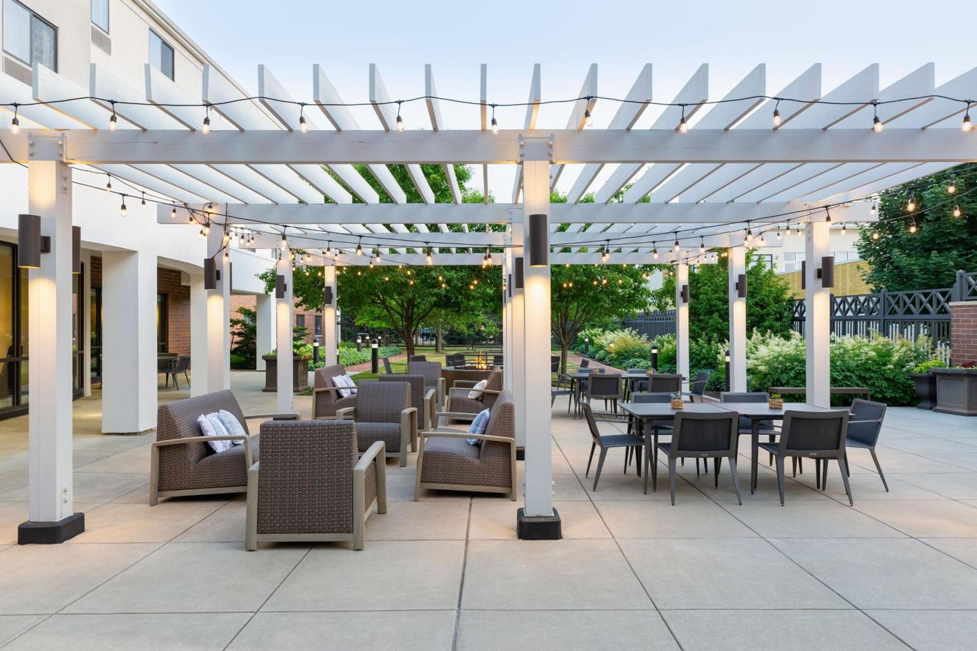 Courtyard by Marriott Madison West / Middleton photo 34