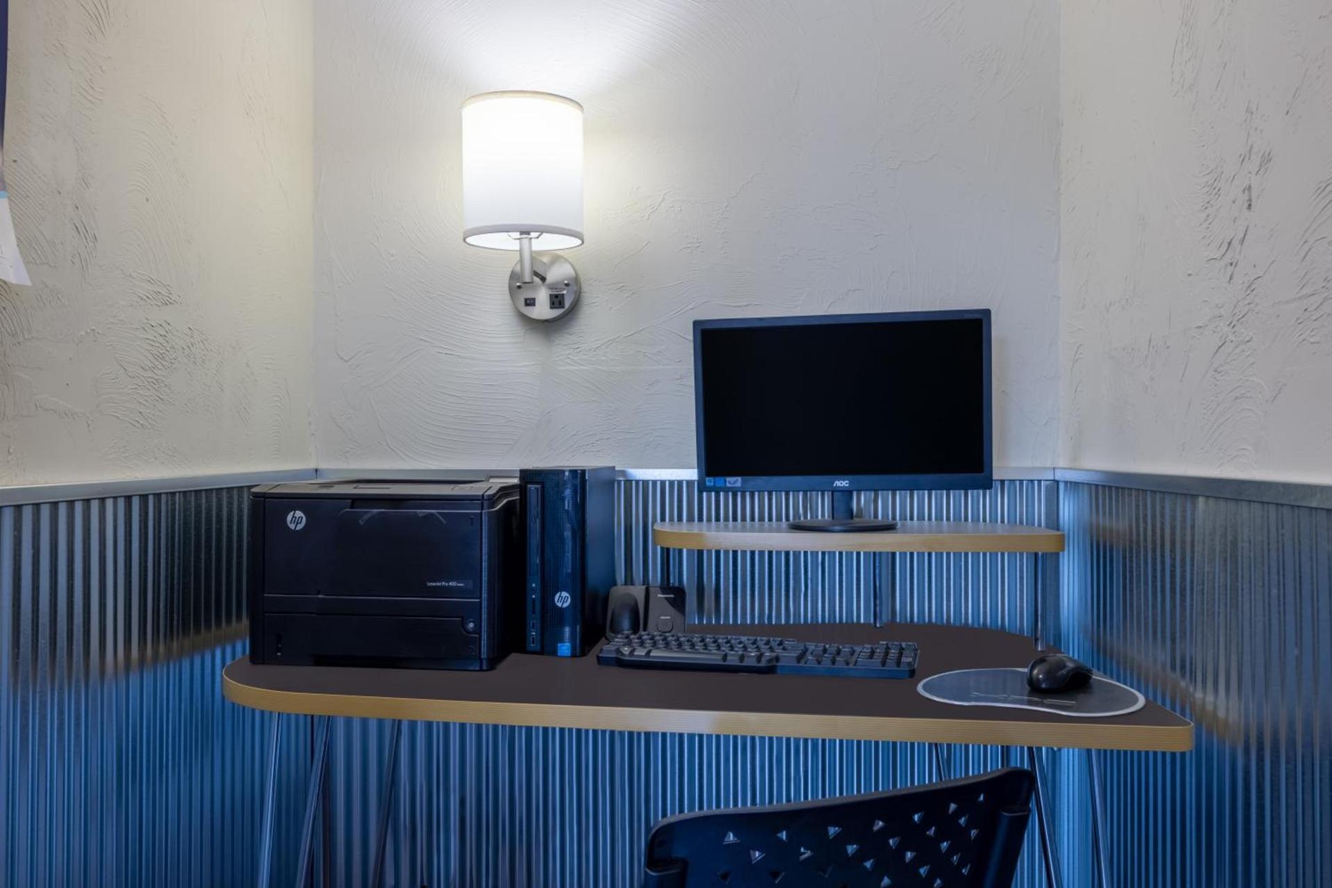 Travelodge by Wyndham Livingston photo 58