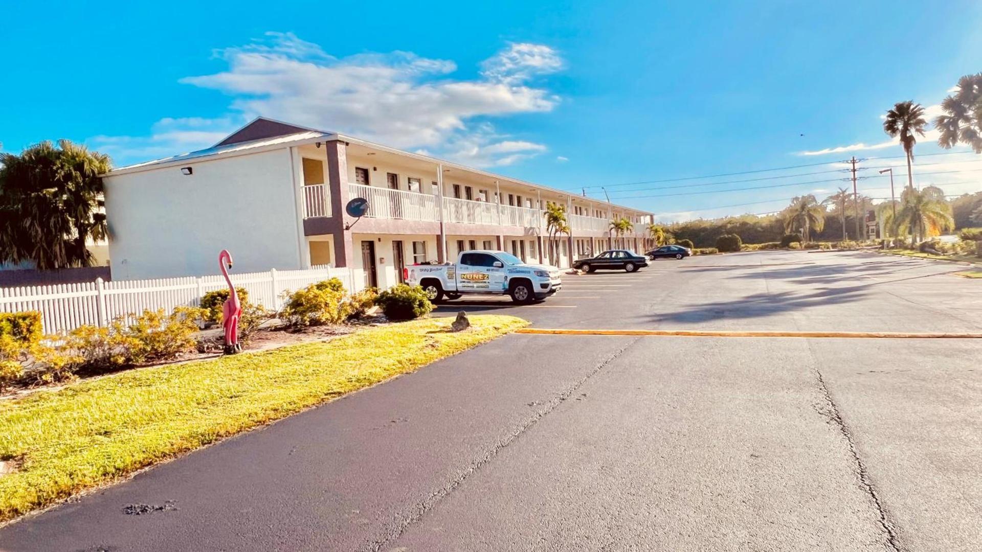 Flamingo Motel photo 4