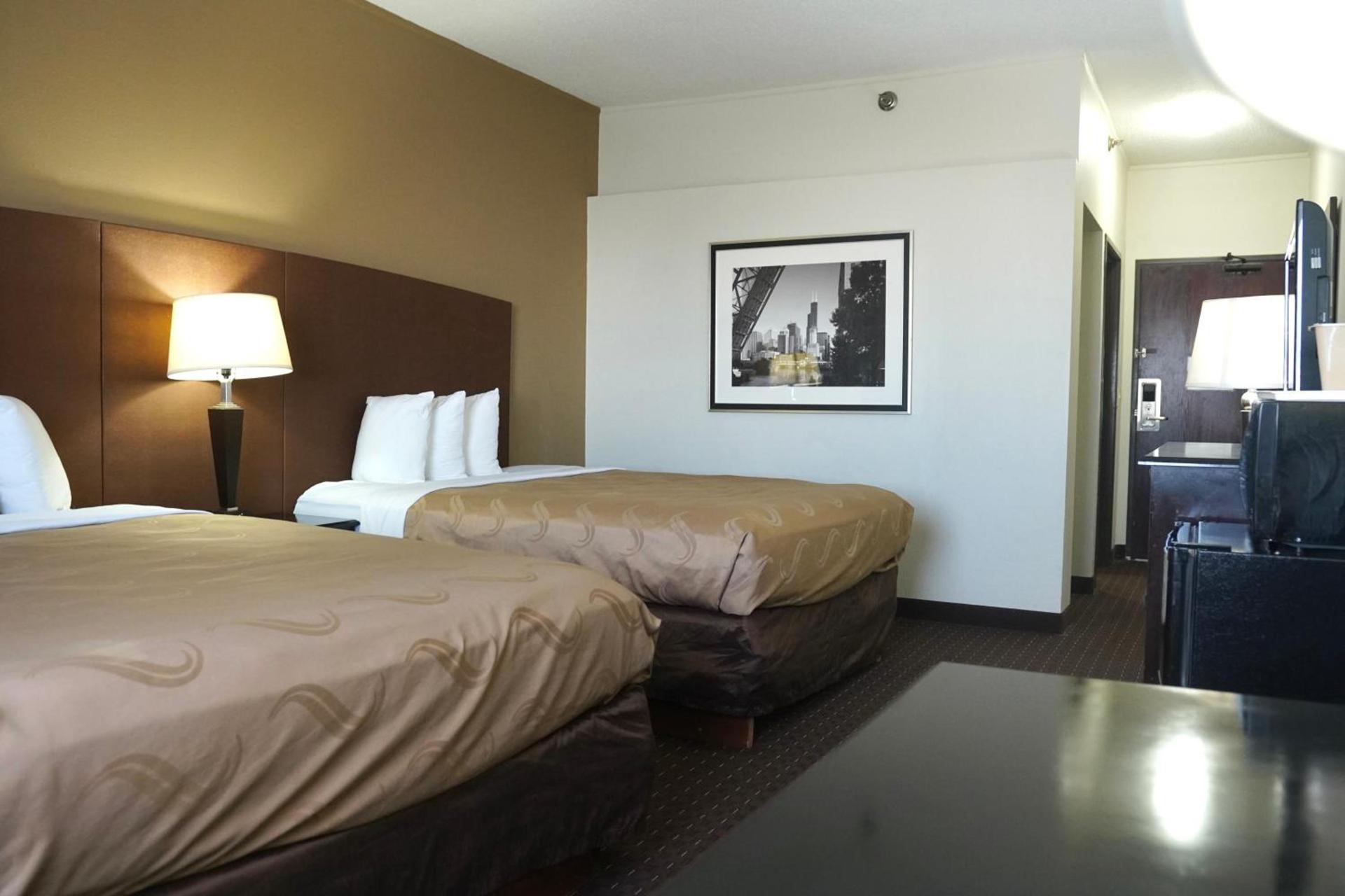American Inn & Suites photo 47