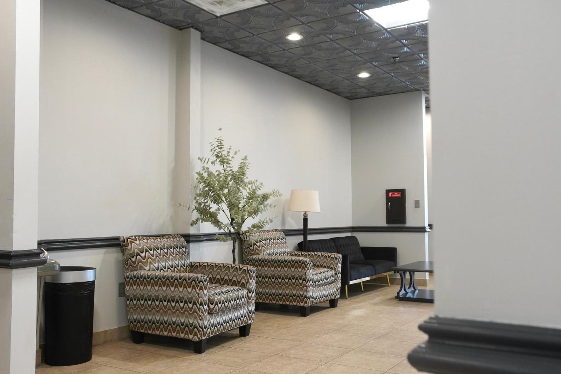 American Inn & Suites photo 46