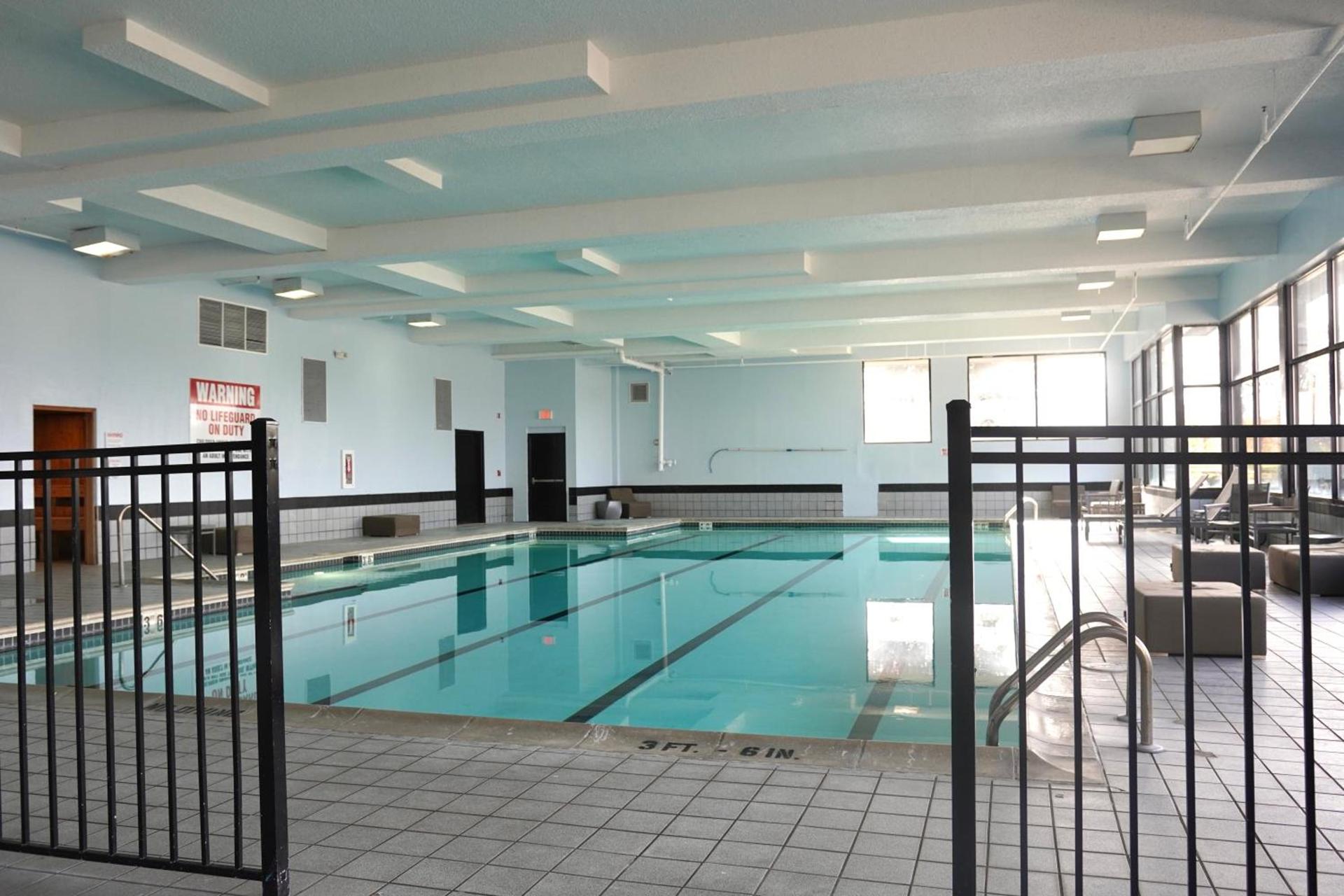 American Inn & Suites photo 23
