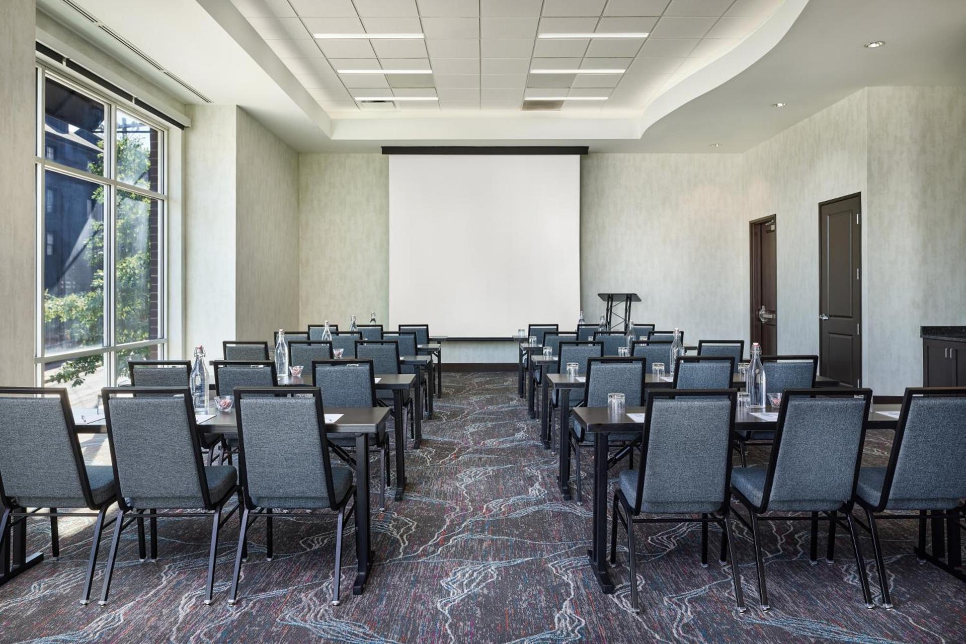 Hilton Garden Inn Nashville Downtown Convention Center photo 61