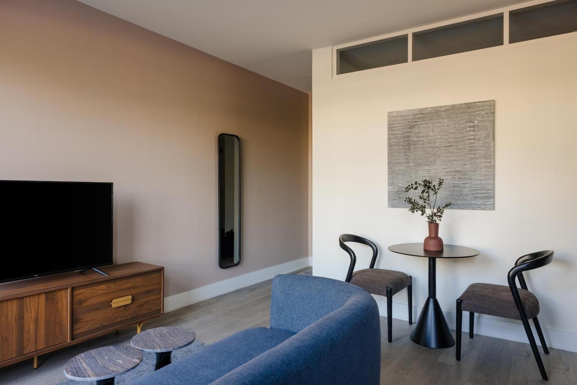 Reside NoMa, a Wyndham Residence photo 3