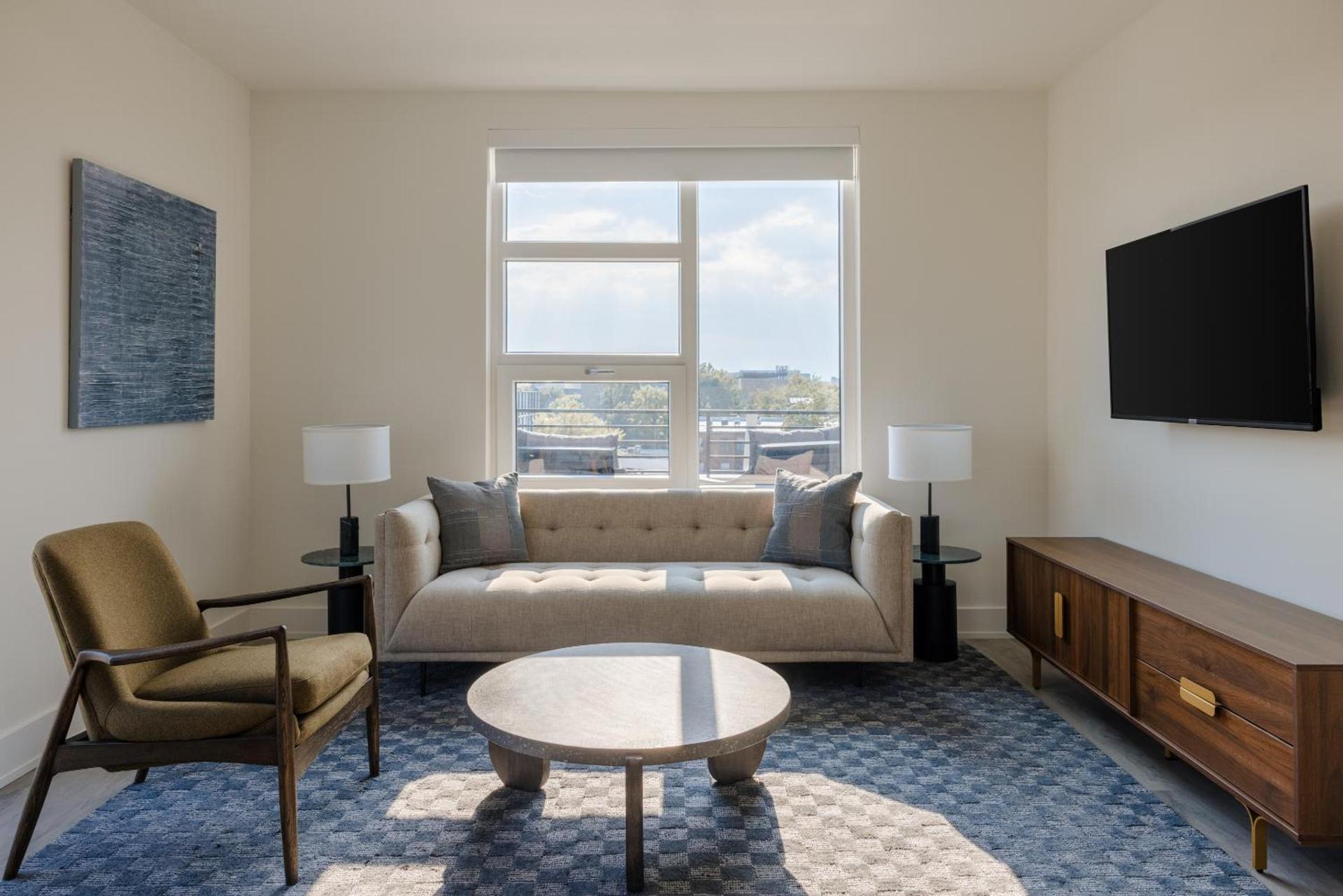 Reside NoMa, a Wyndham Residence photo 4