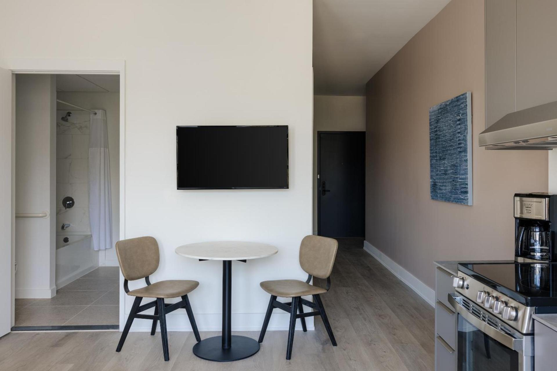 Reside NoMa, a Wyndham Residence photo 9
