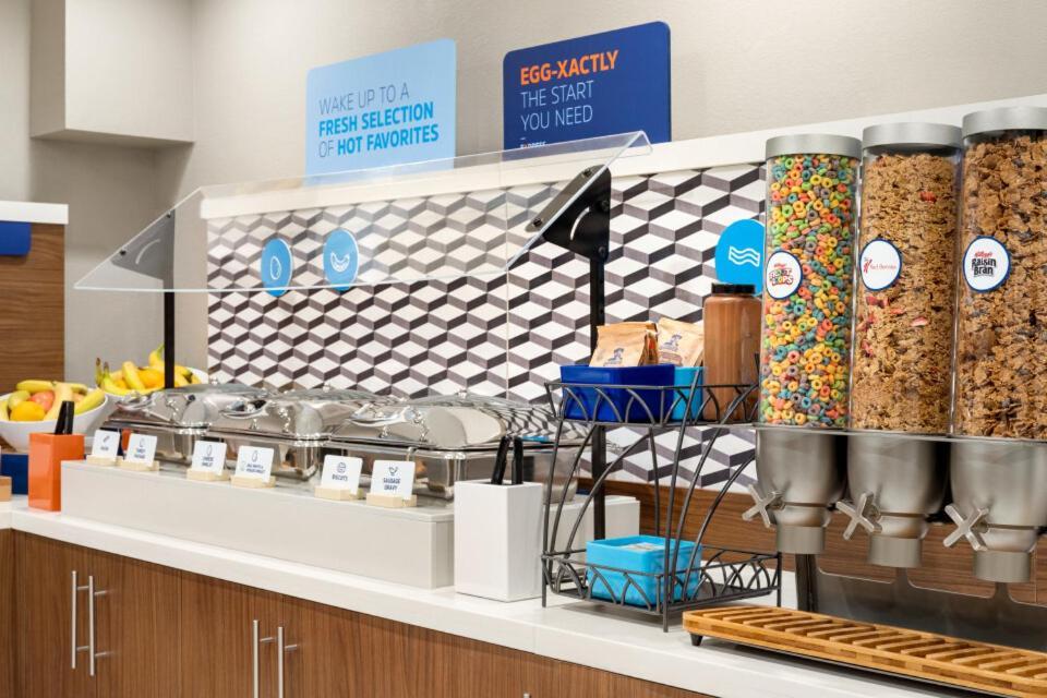 Holiday Inn Express - Bowling Green by IHG photo 20