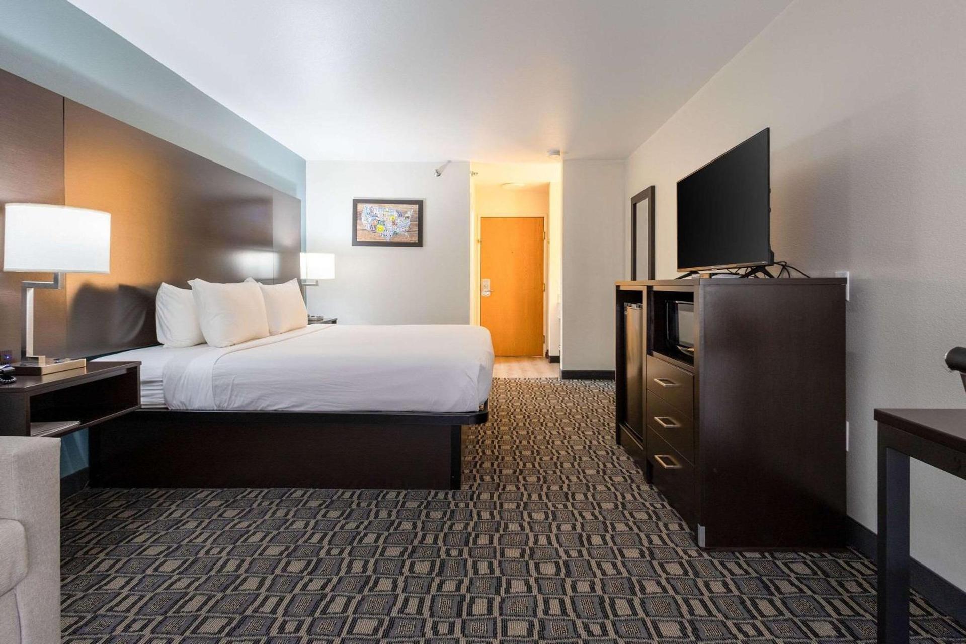 Quality Inn Winslow I-40 photo 11