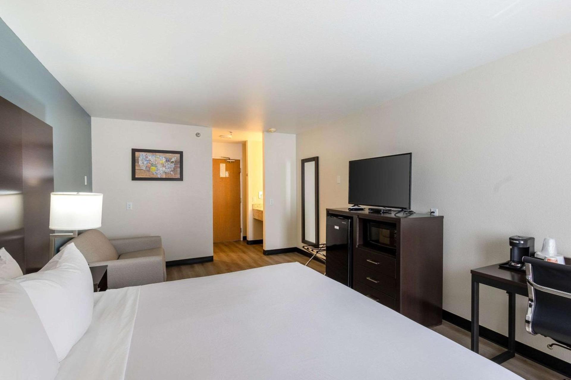 Quality Inn Winslow I-40 photo 12
