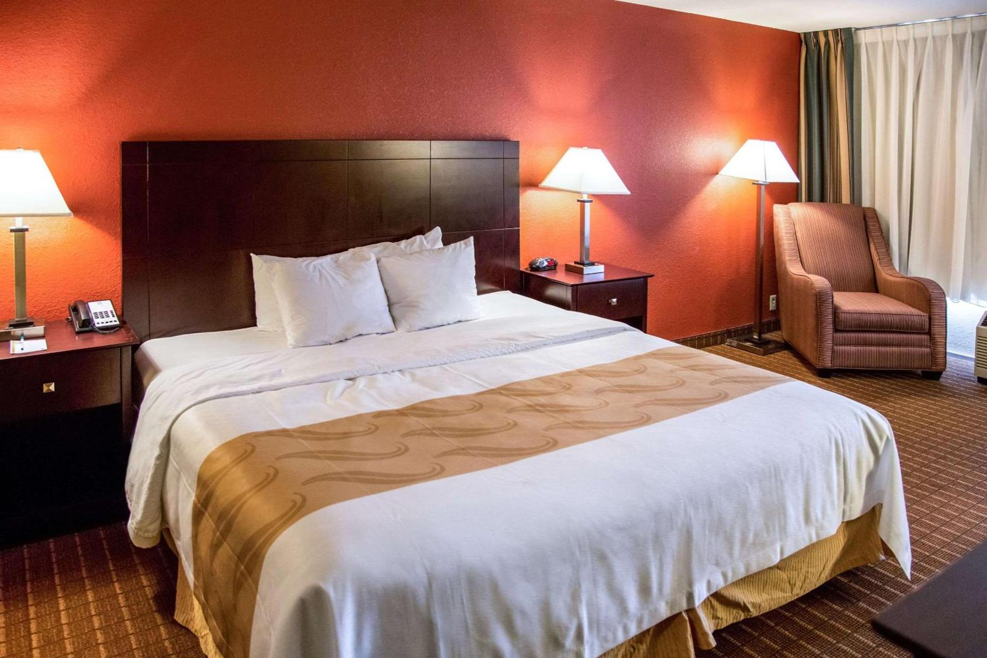 Quality Inn Fort Dodge photo 17