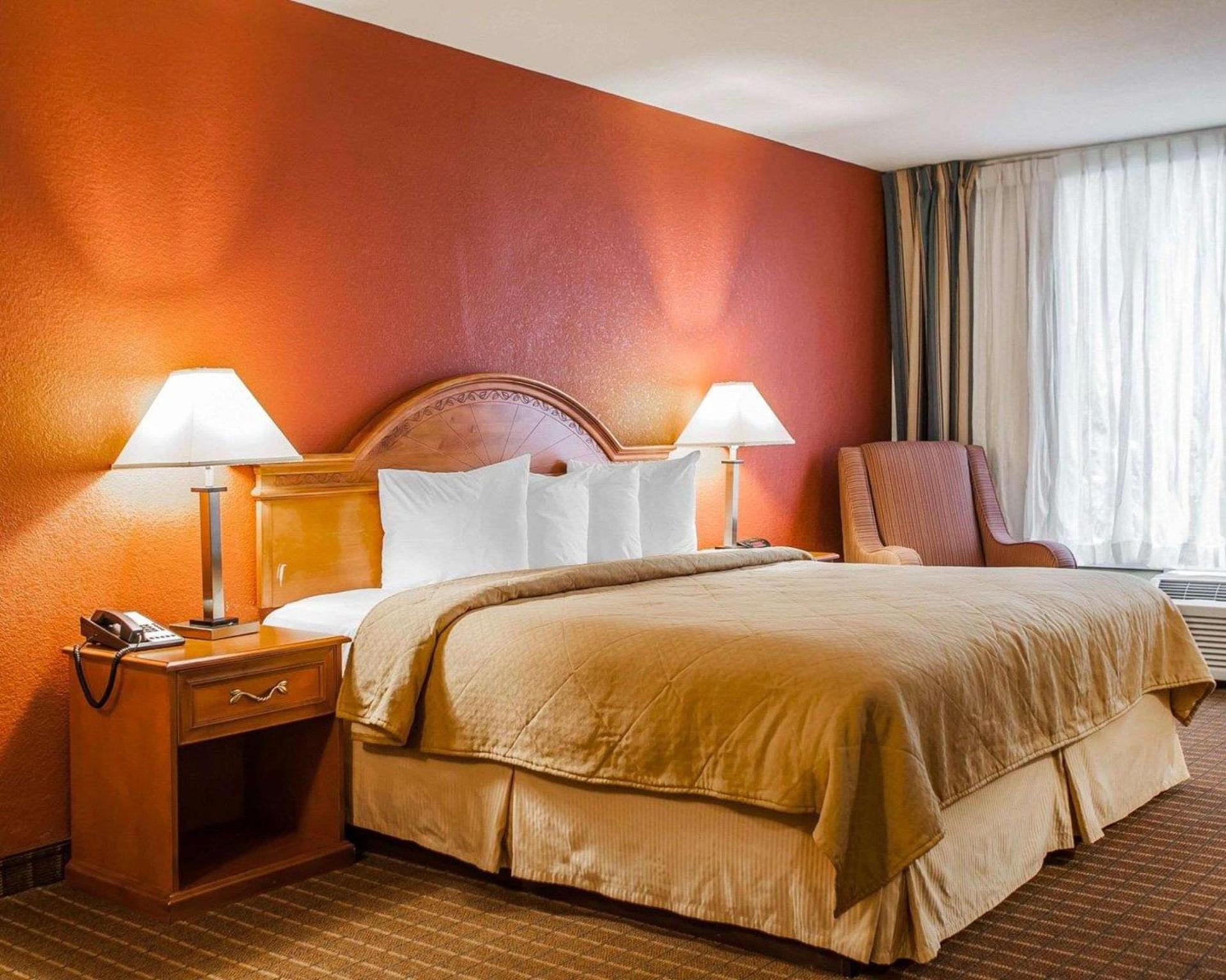 Quality Inn Fort Dodge photo 18